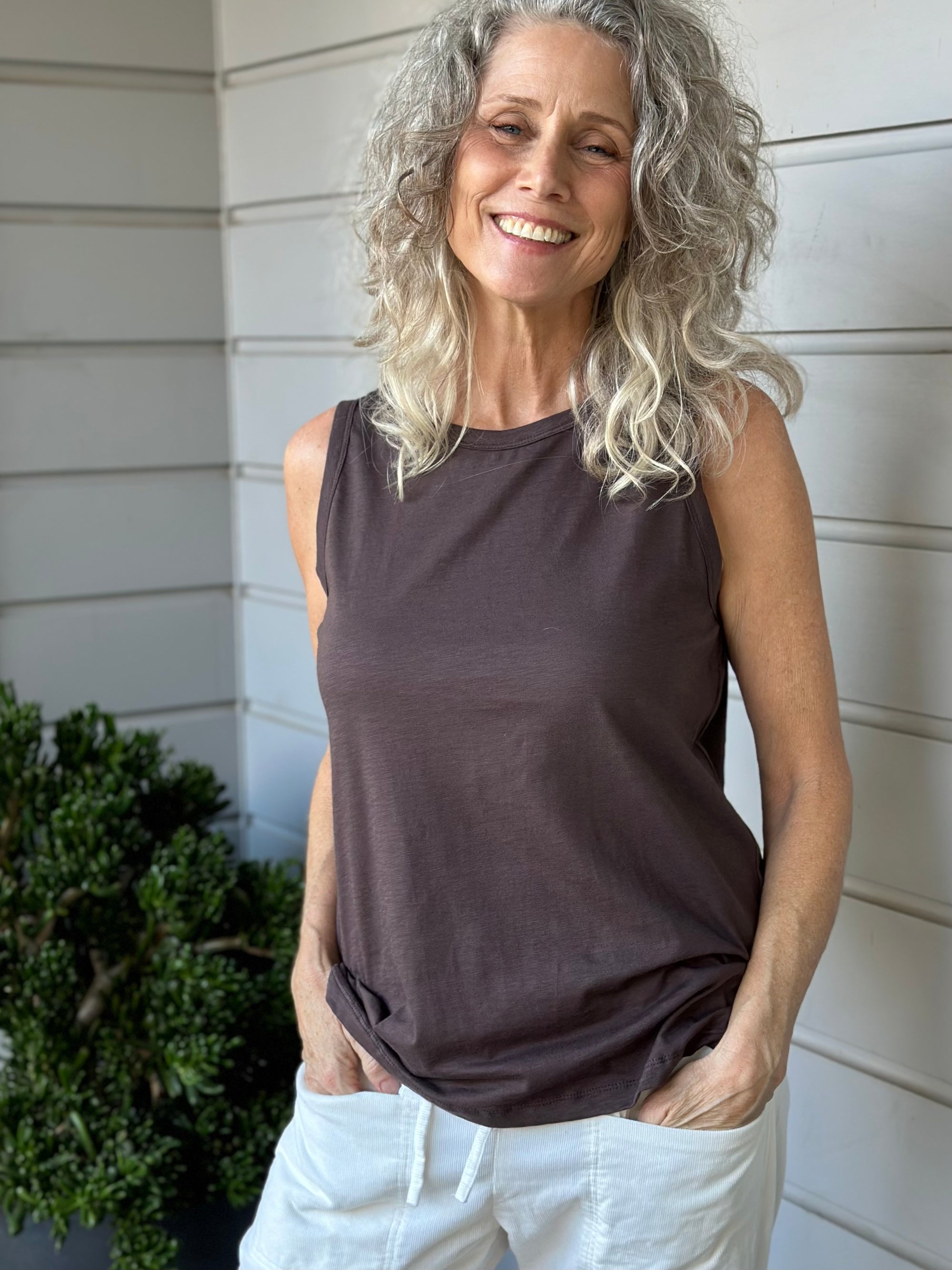 vera tank - chocolate cotton Apparel