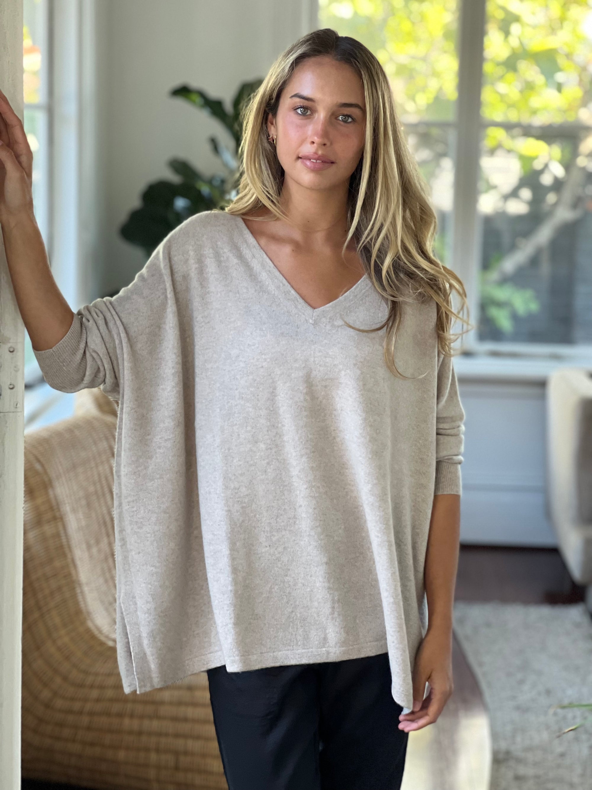 relaxed boyfriend knit- sand cashmere Apparel