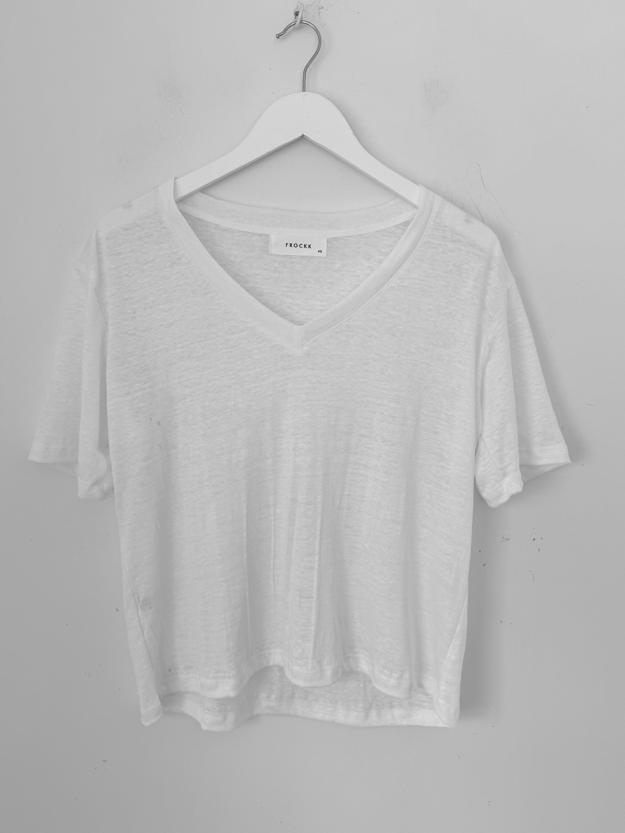 renee linen knit tee - warm white Apparel