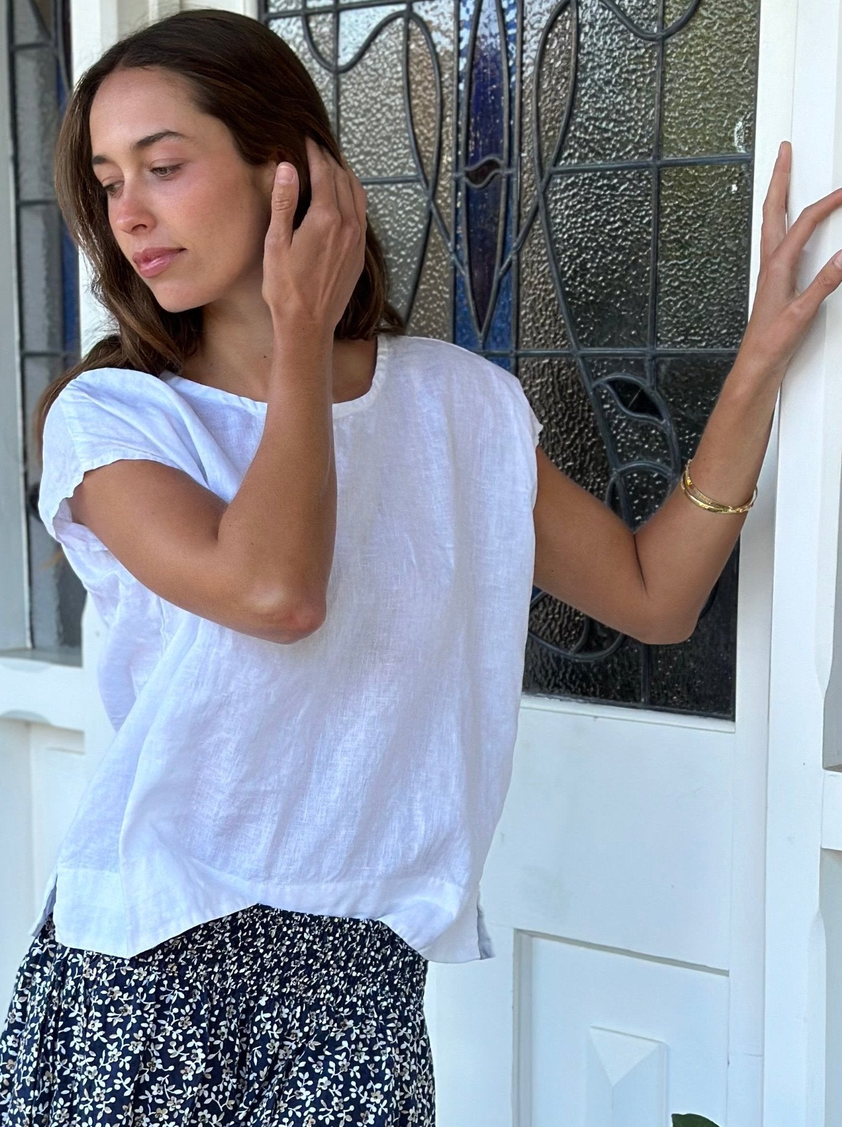 emma top - white linen Apparel
