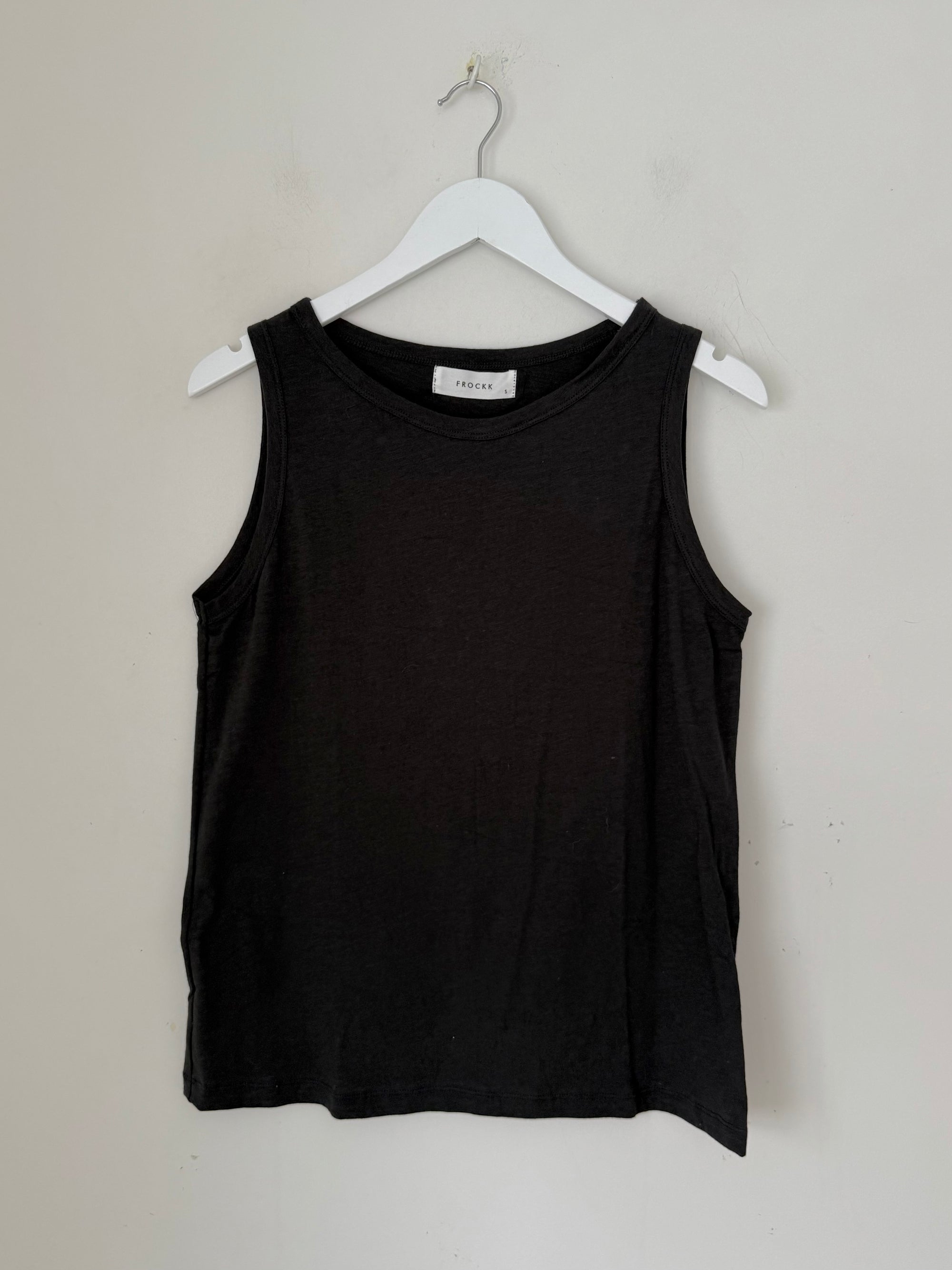 vera tank - black cotton Apparel
