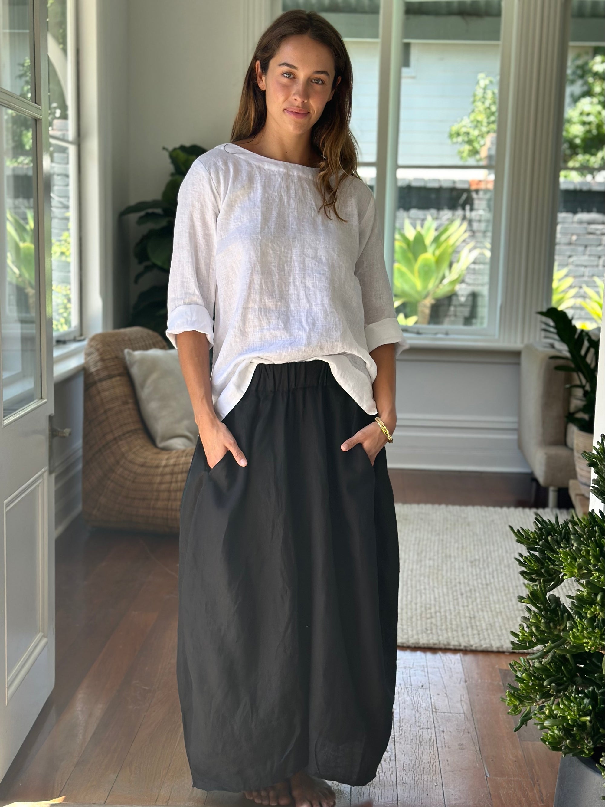lana skirt - black linen Apparel