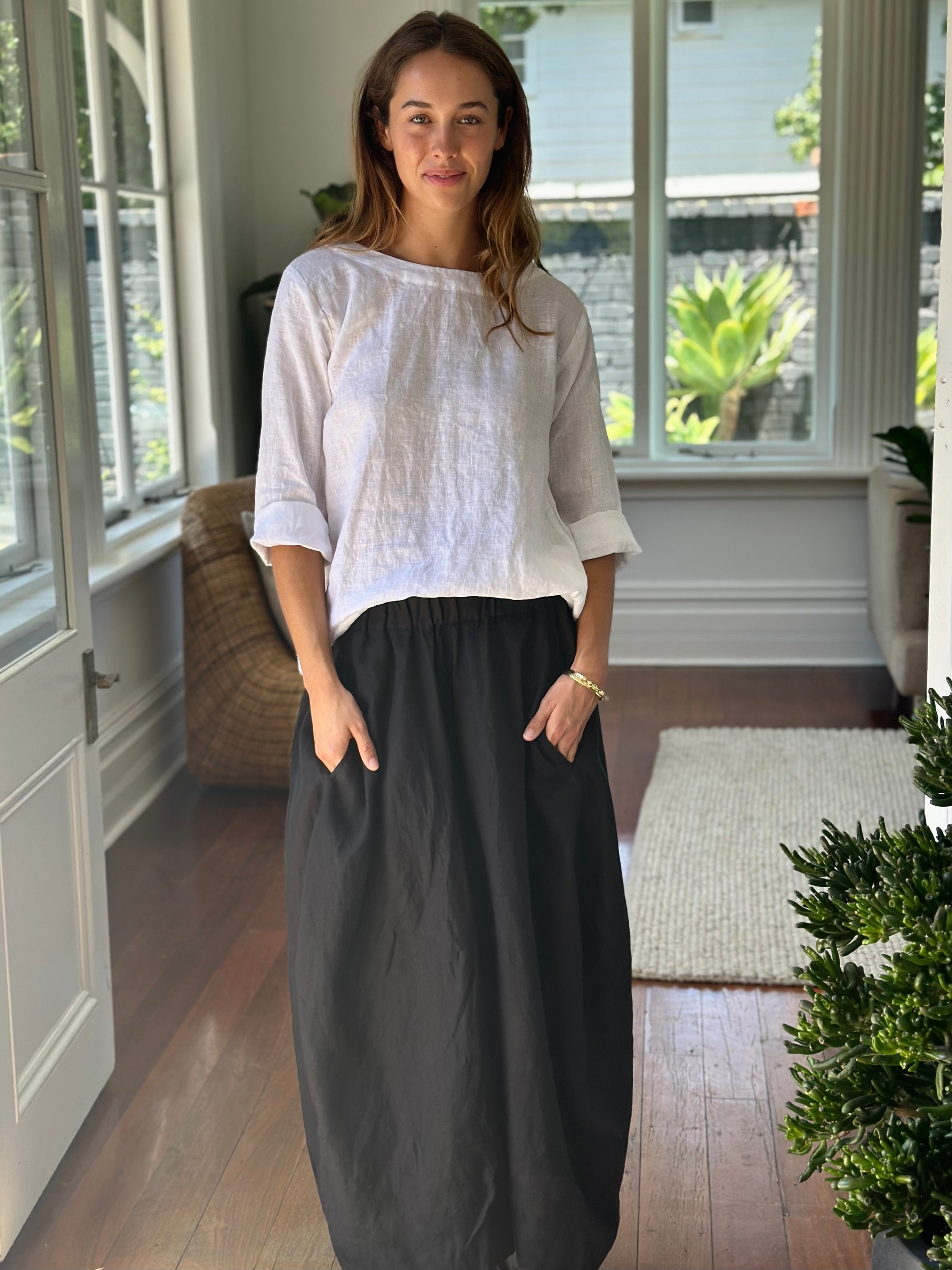 lana skirt - black linen Apparel