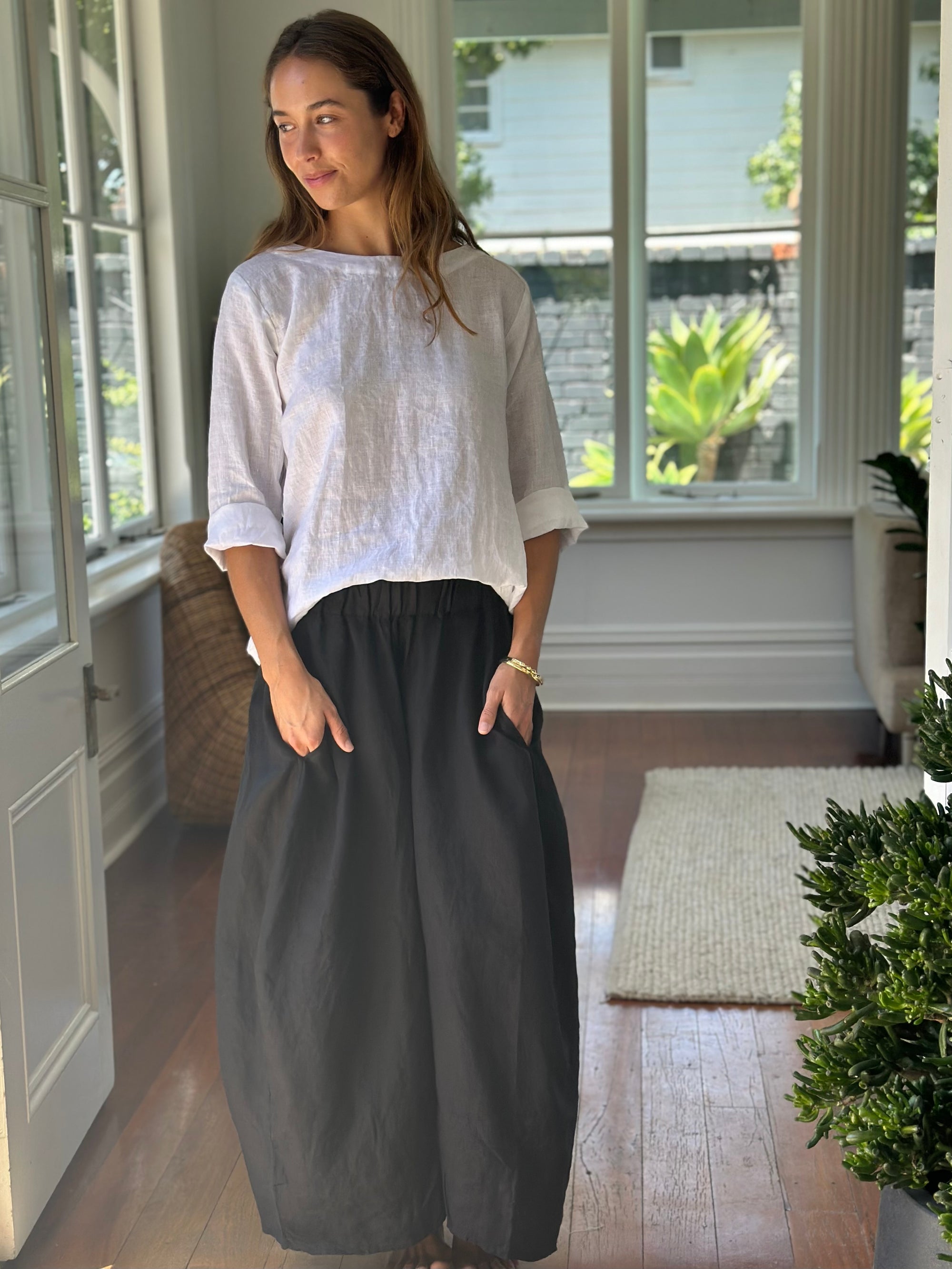 lana skirt - black linen Apparel