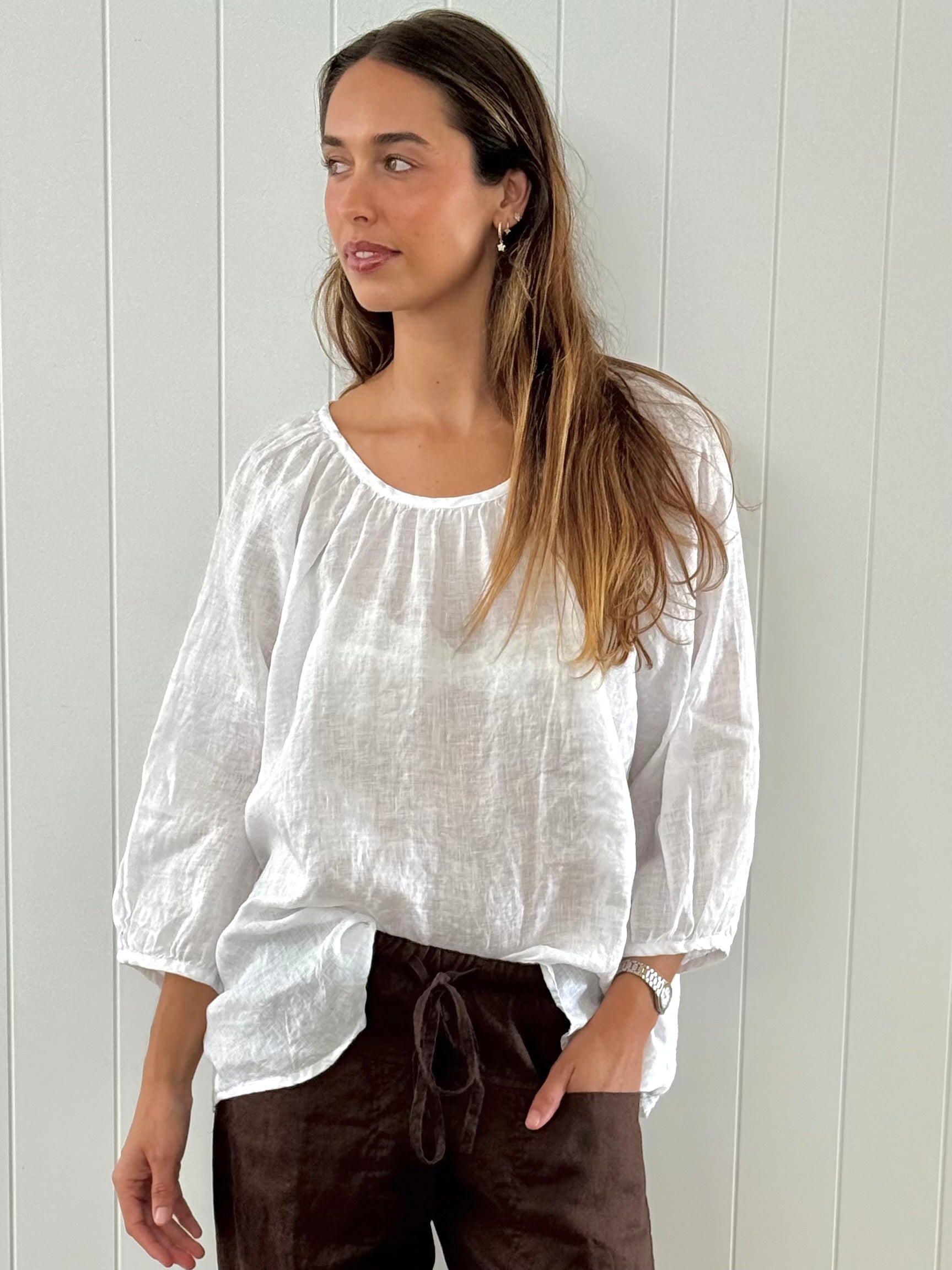 louisa top-white linen Apparel