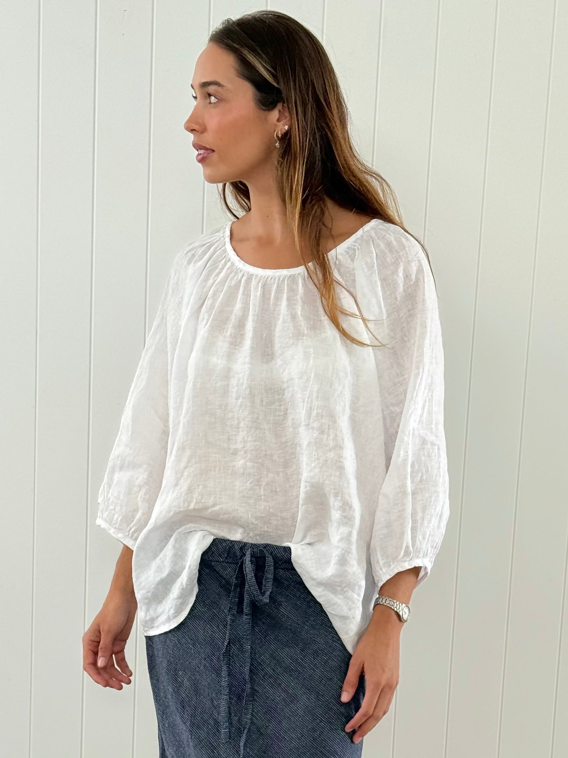 louisa top-white linen Apparel