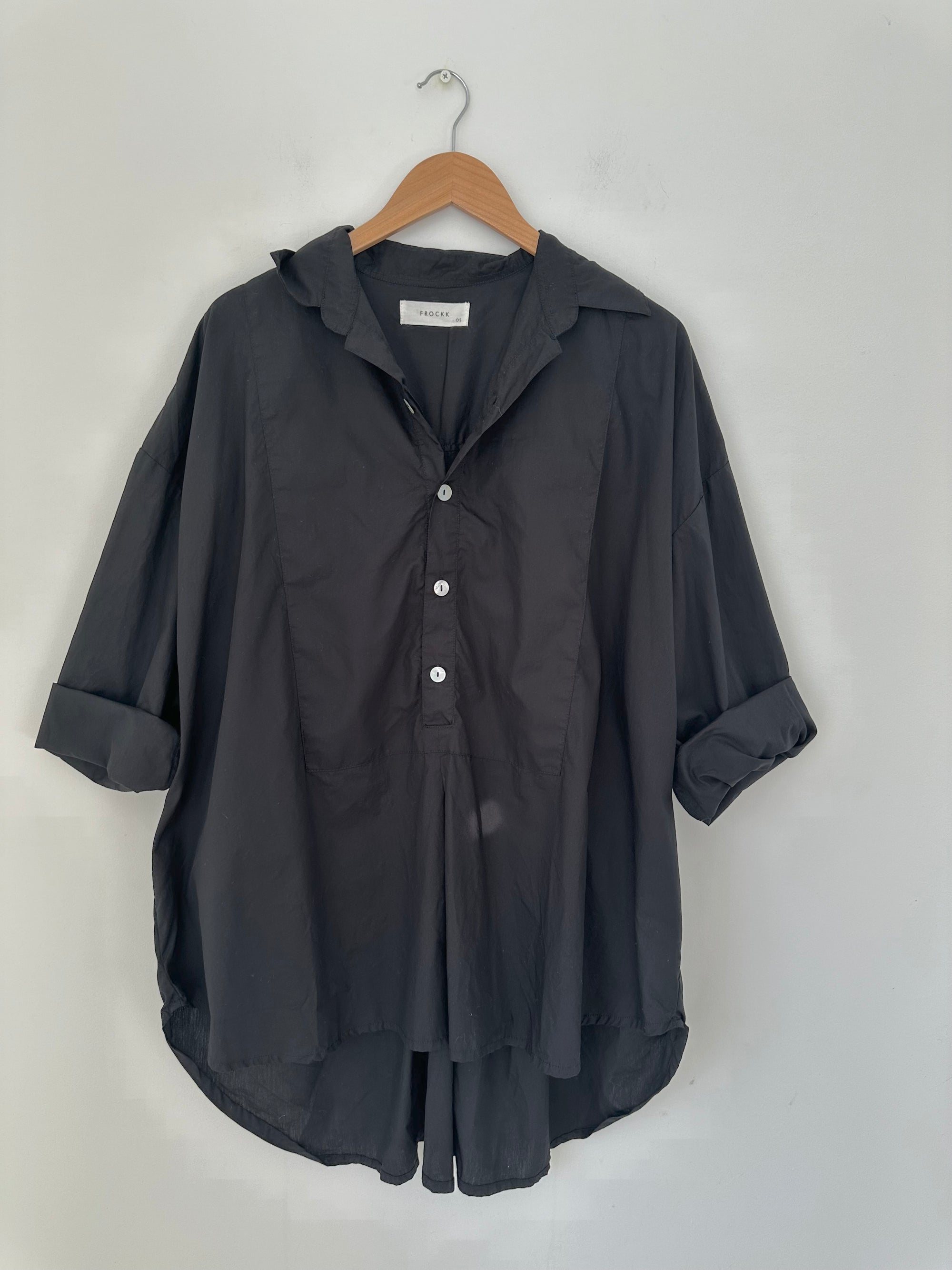 megan shirt-black cotton Apparel