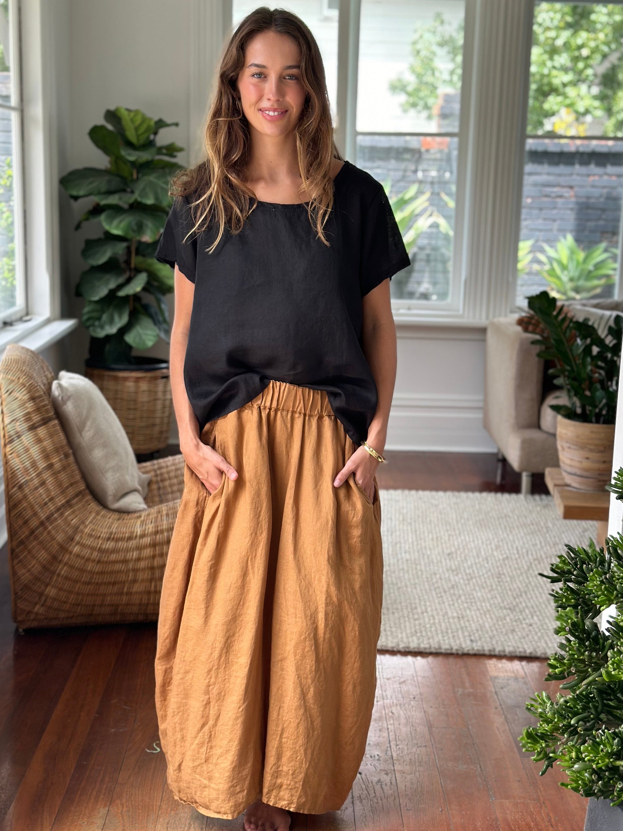 lana skirt - caramel linen Apparel