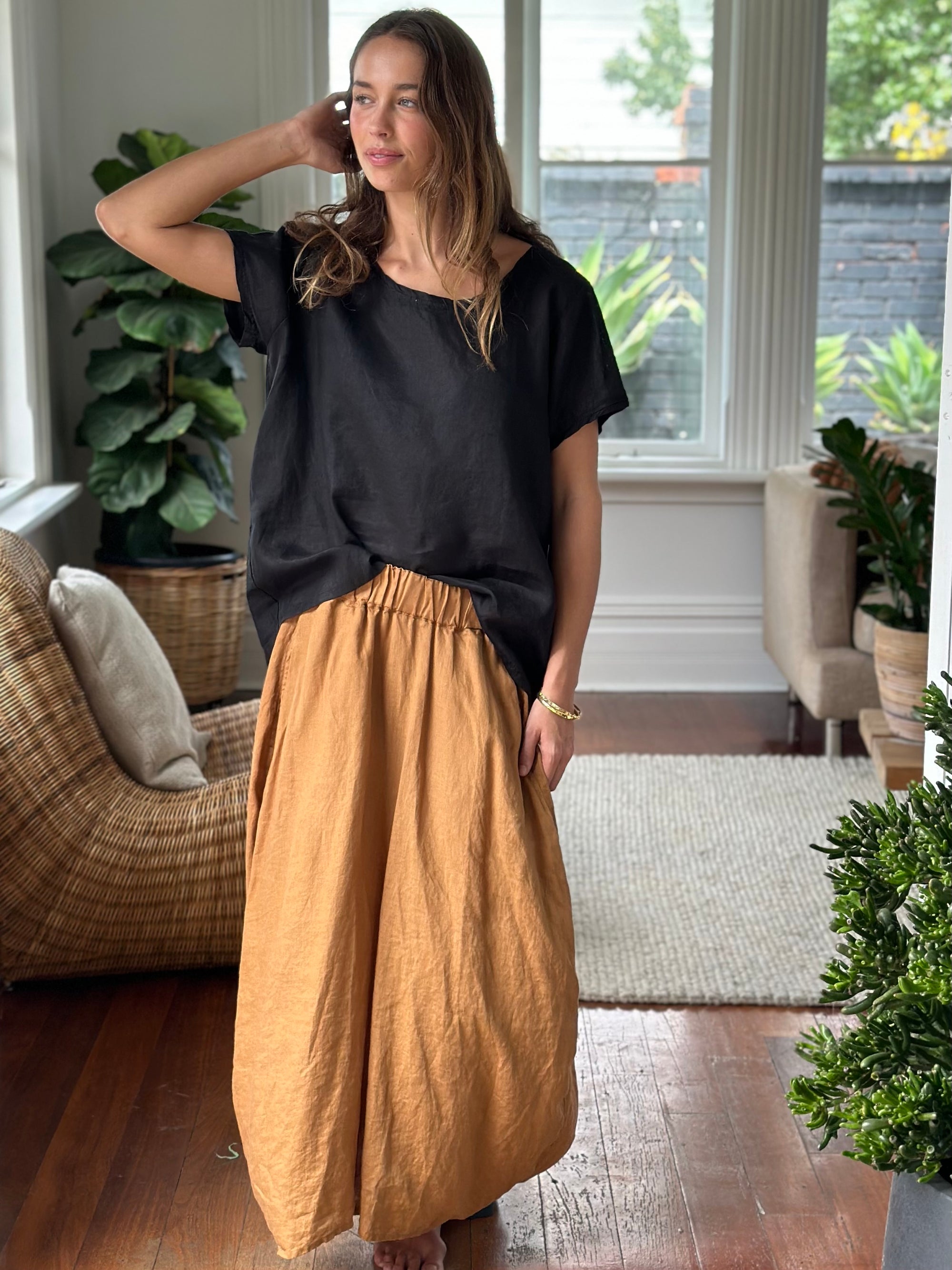 lana skirt - caramel linen Apparel