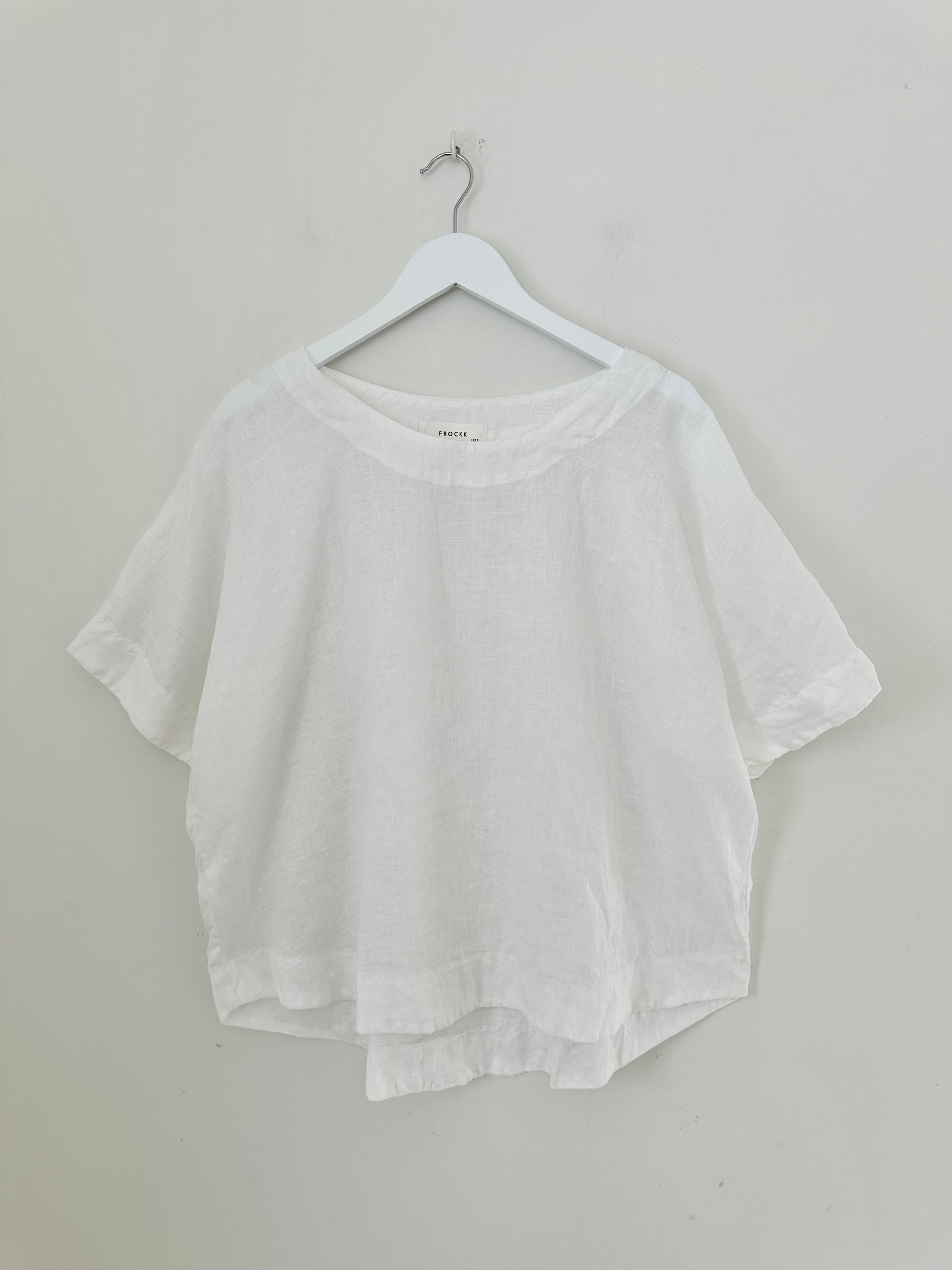 mia top - white linen Apparel