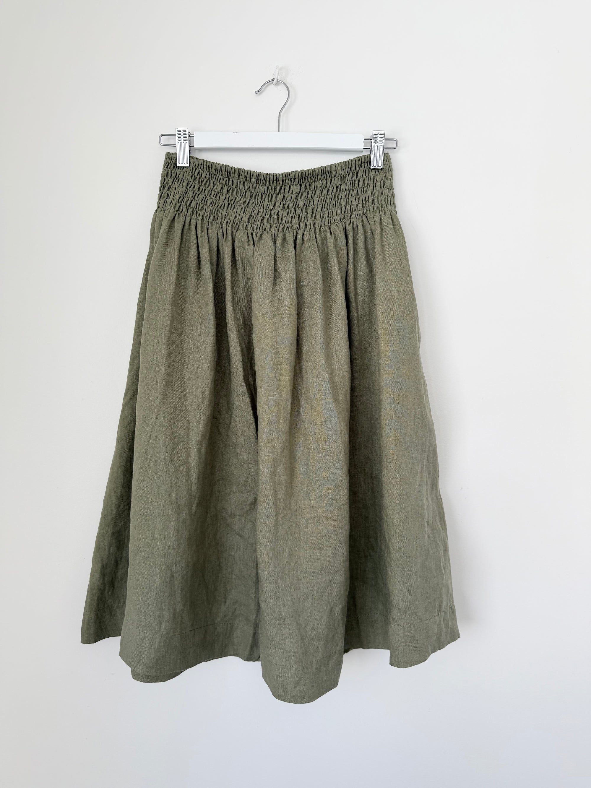 lola skirt - sage linen Apparel