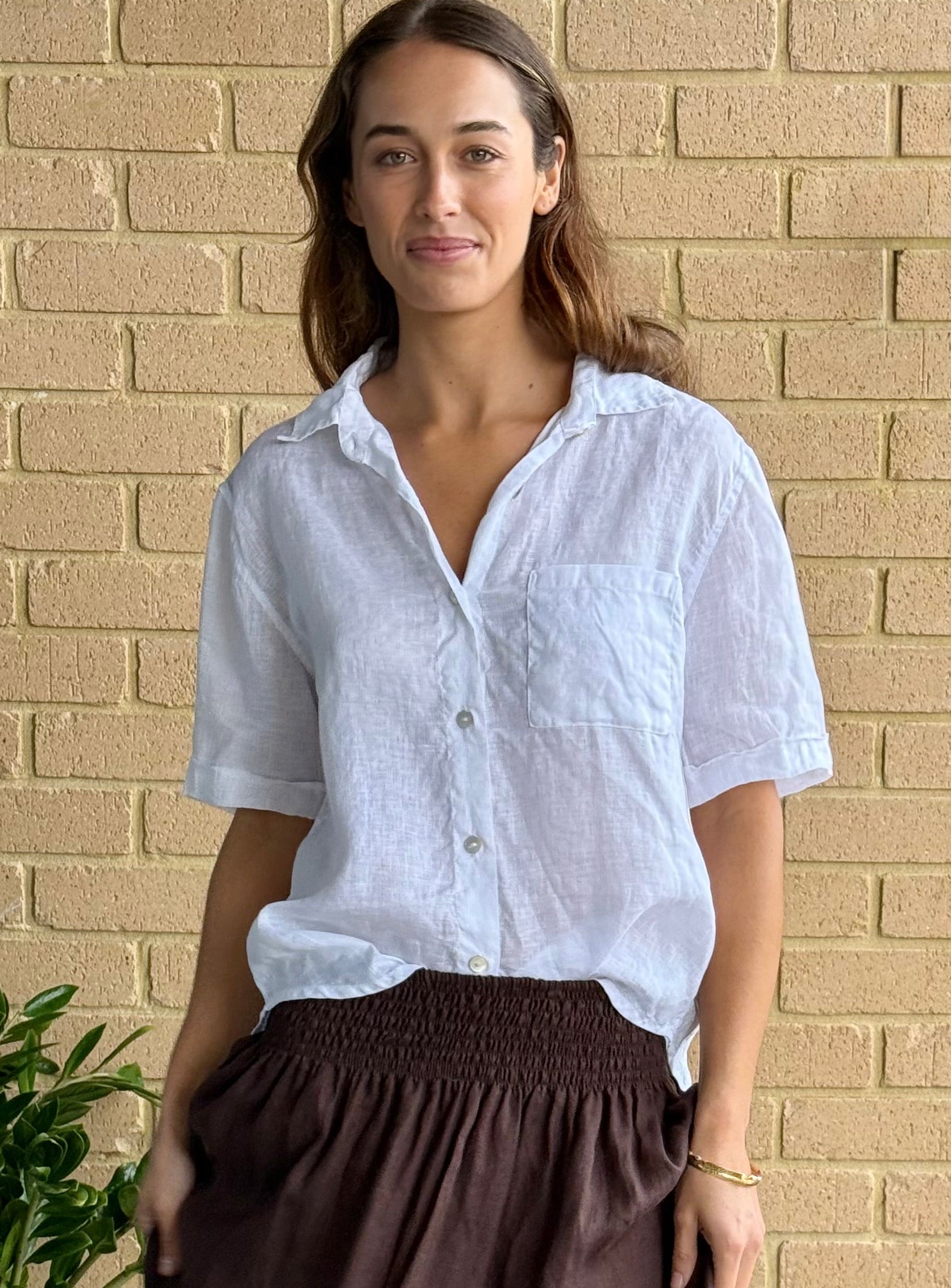 erin shirt-white linen Apparel
