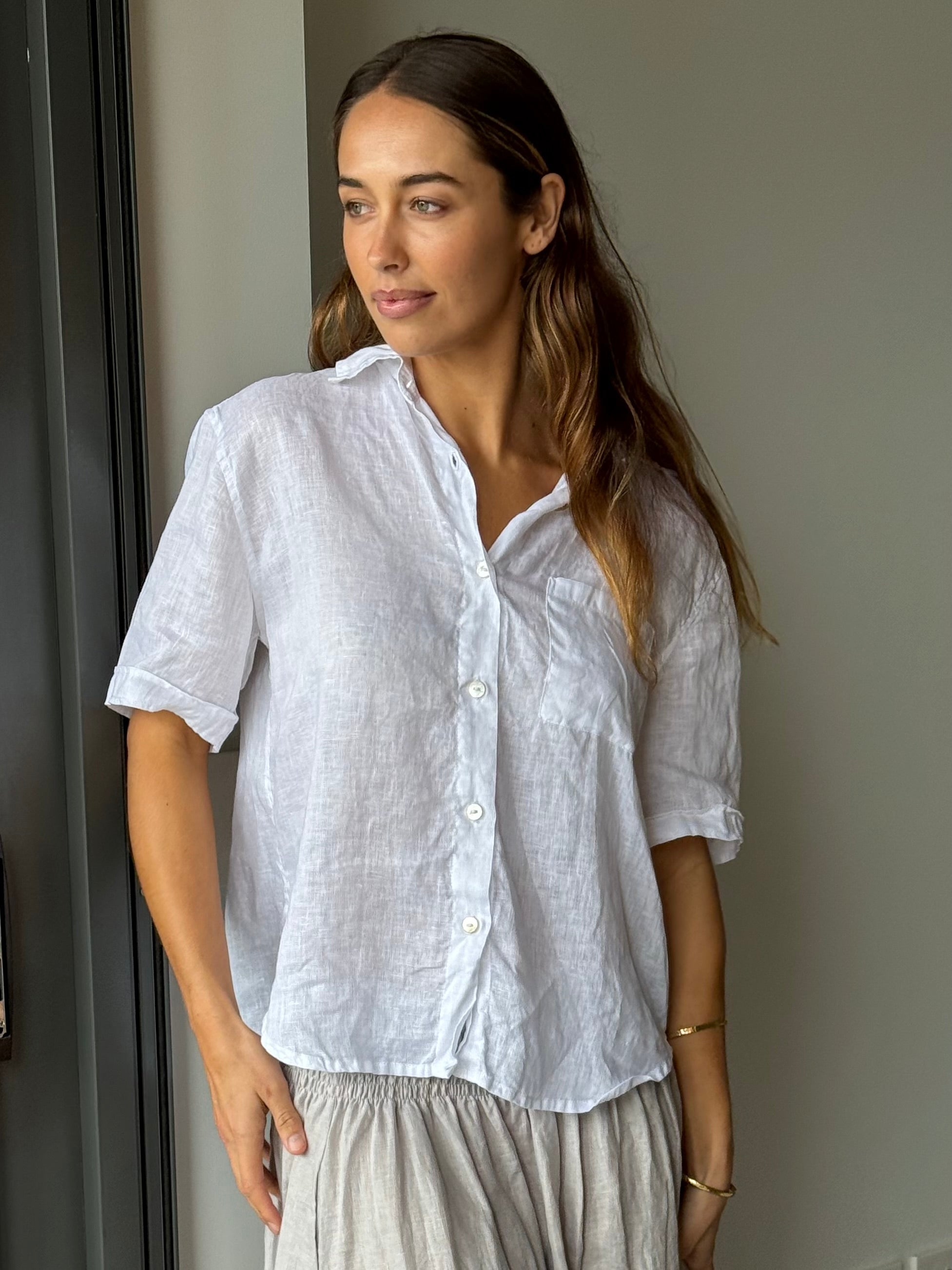 erin shirt-white linen Apparel