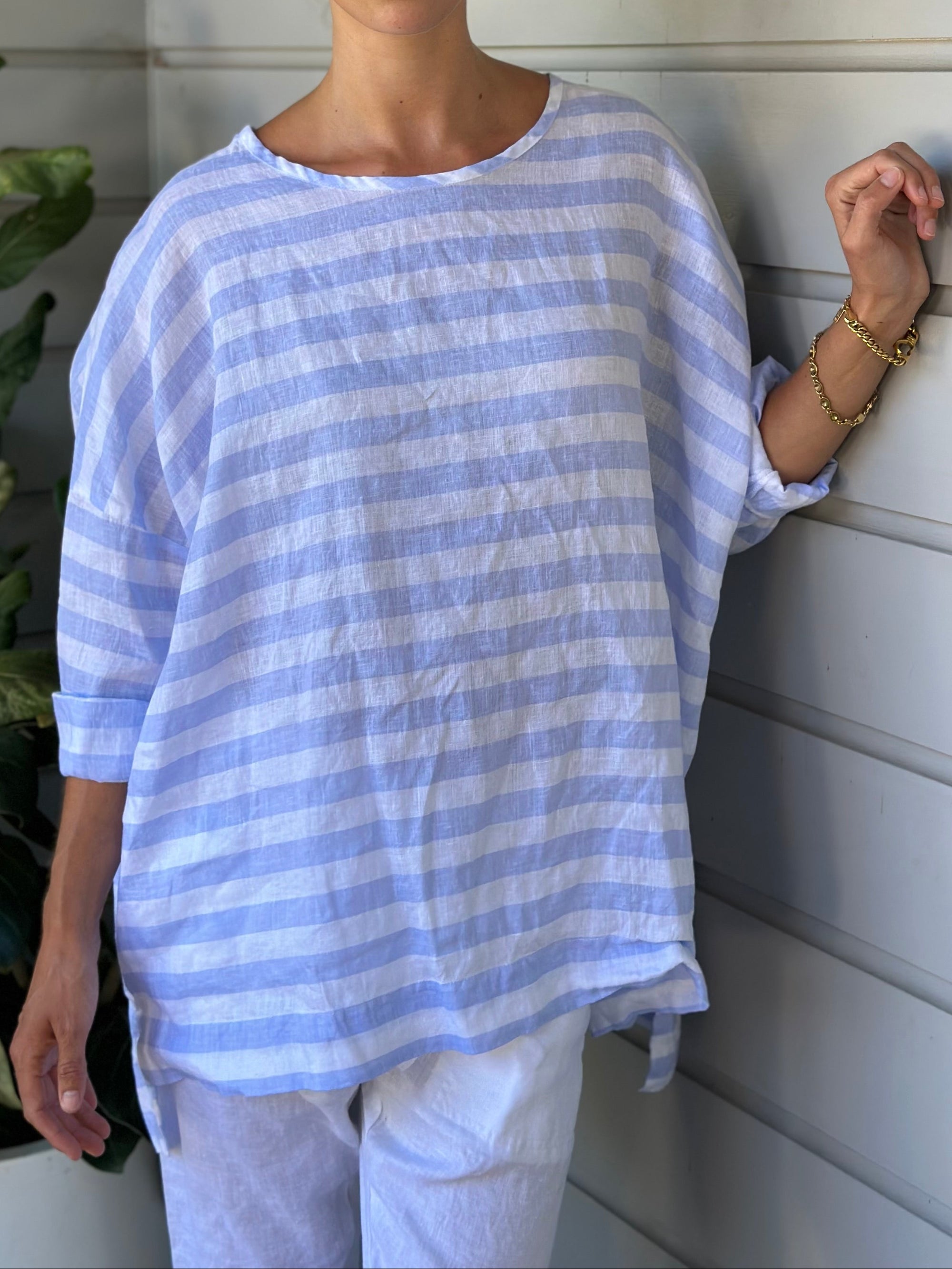 hunter top-small soft blue stripe Apparel