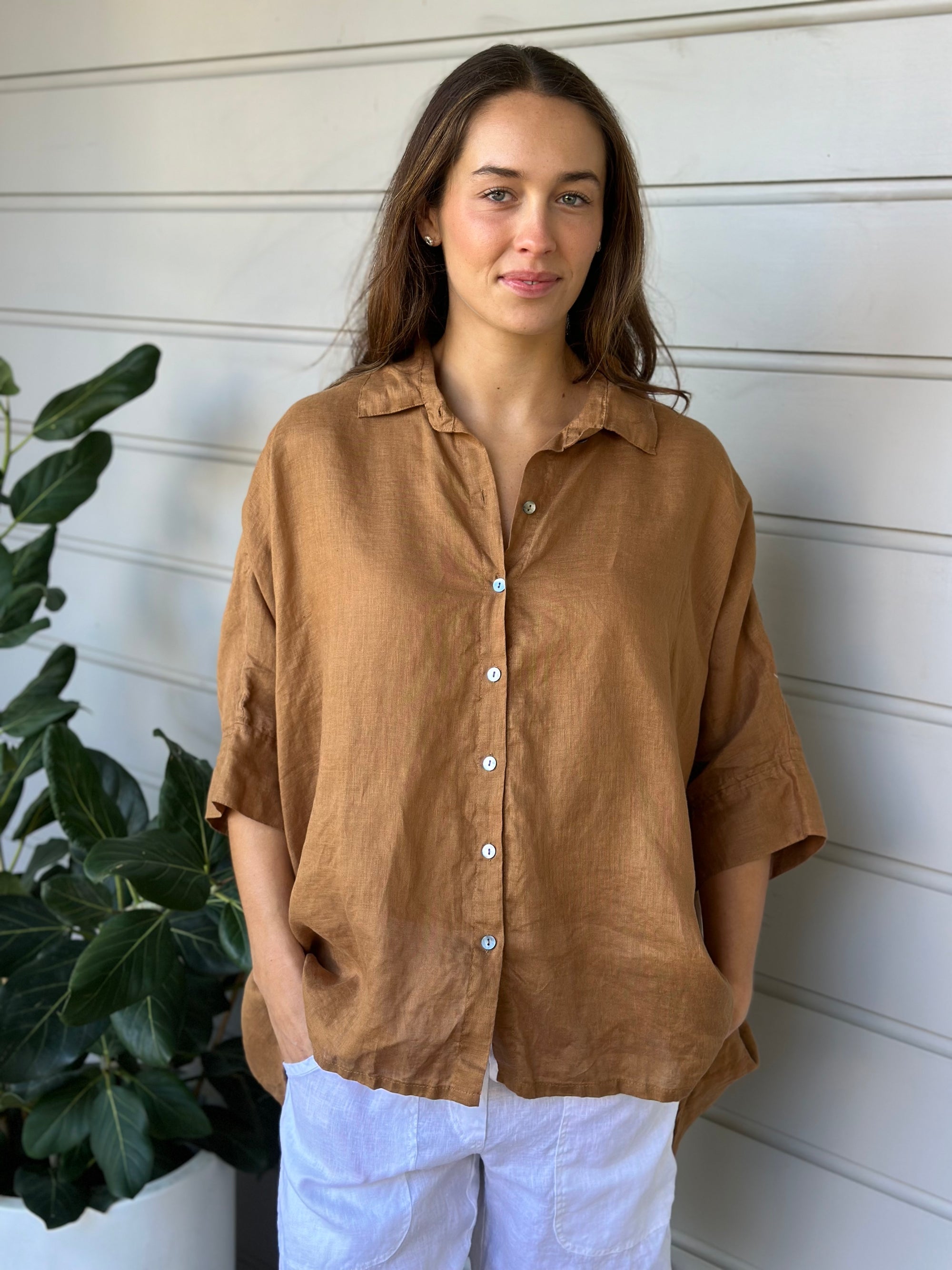 issey shirt - caramel linen Apparel