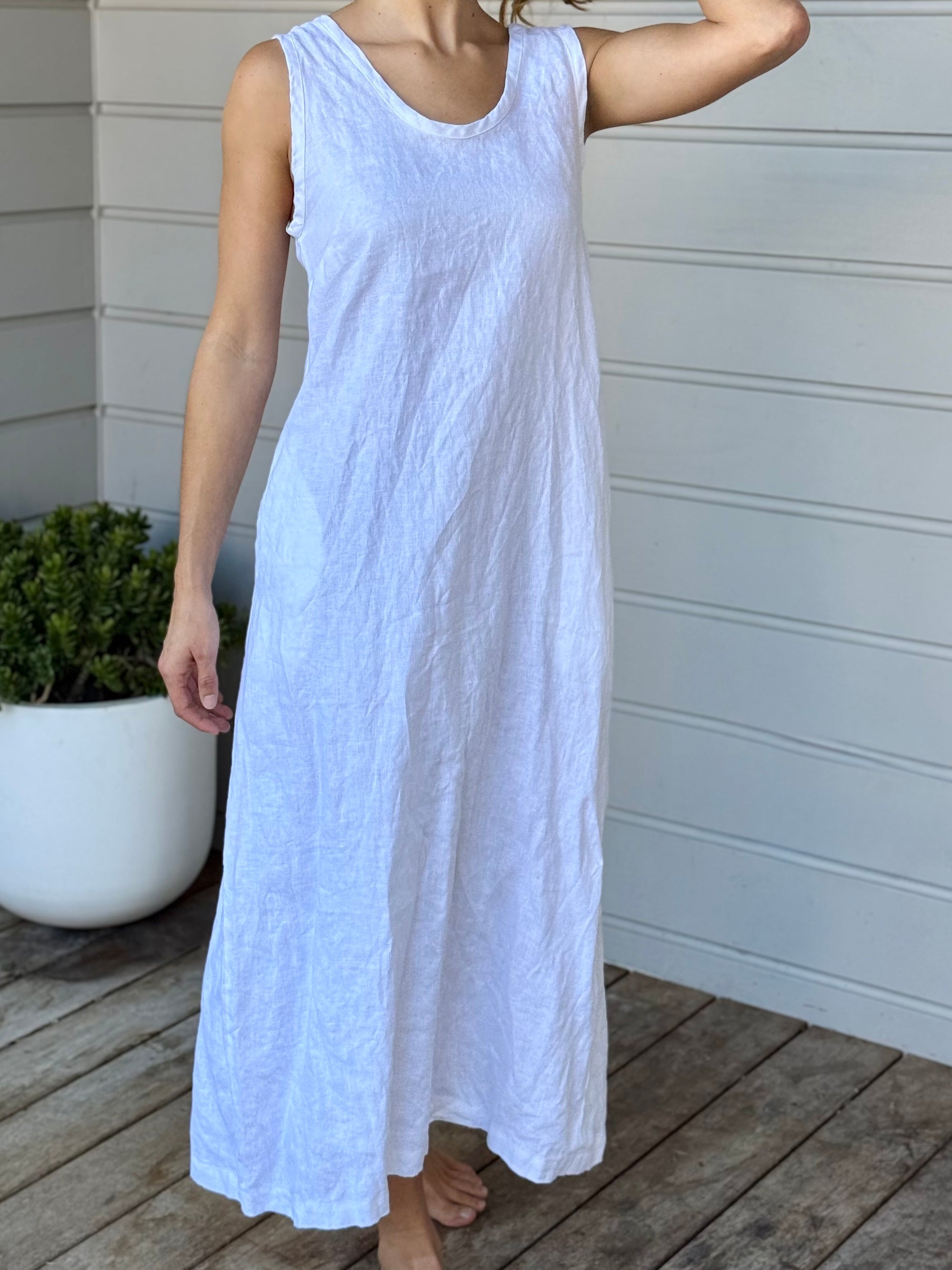 imogen dress-white linen
