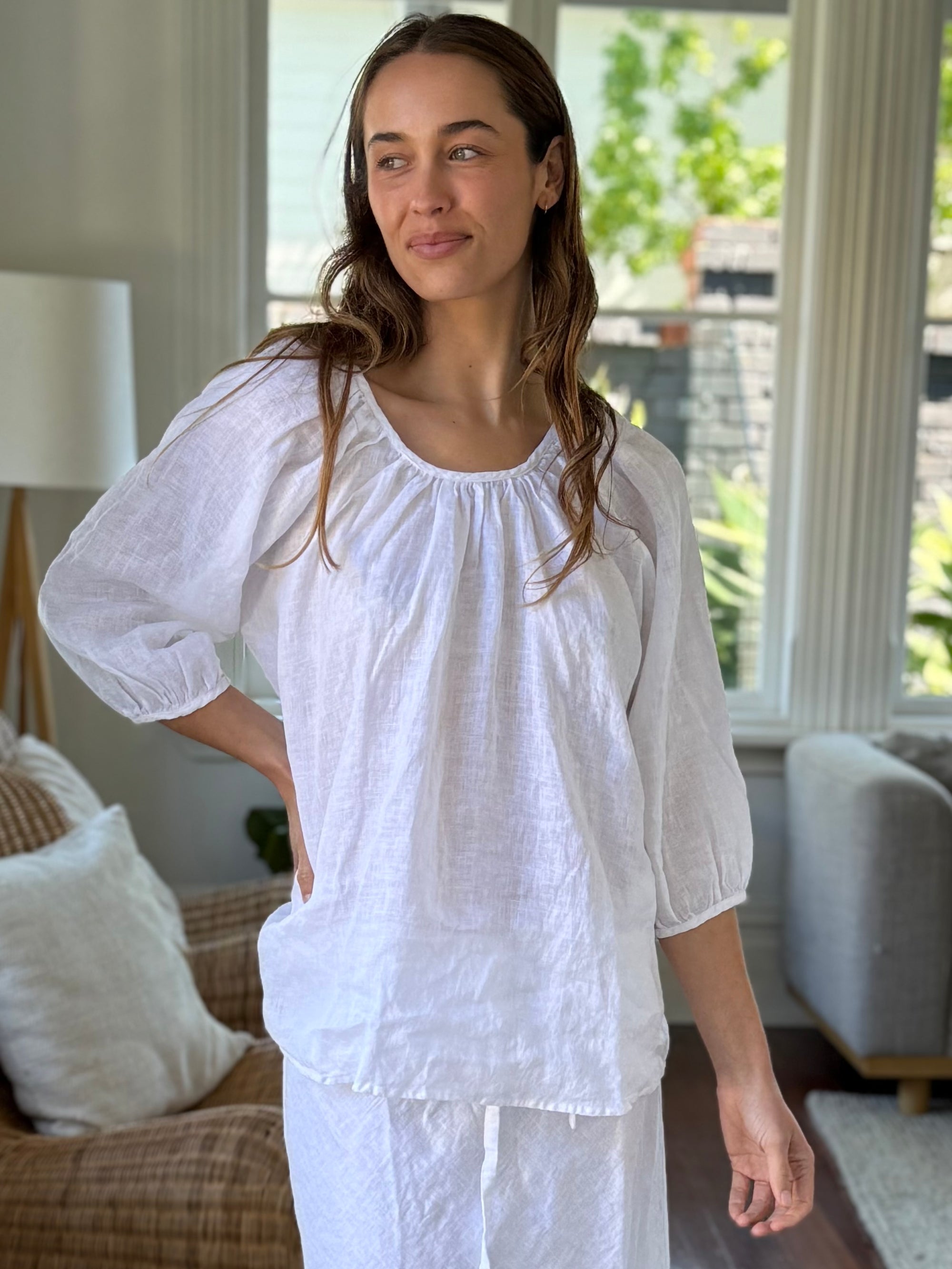 louisa top-white linen Apparel