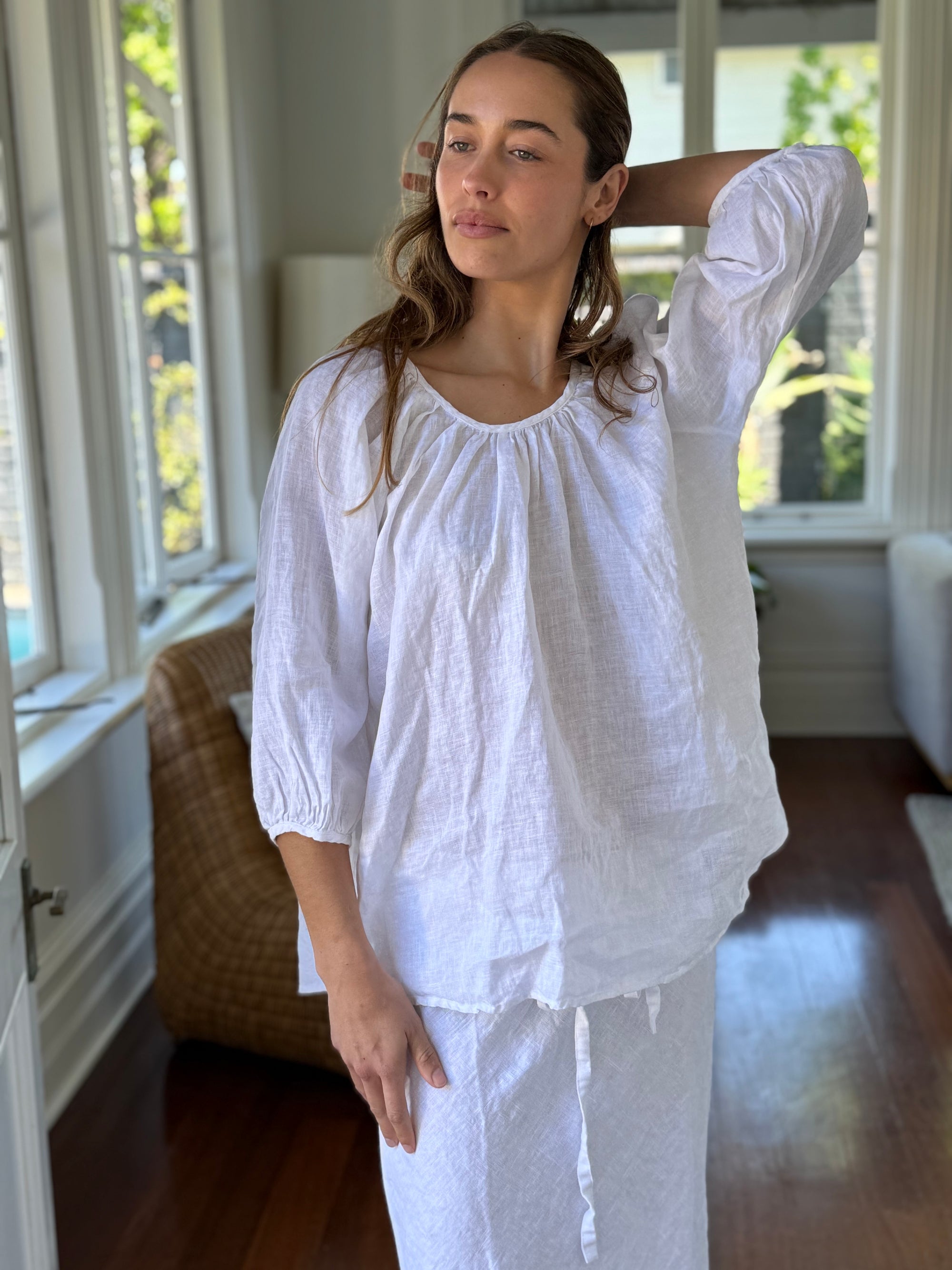 louisa top-white linen Apparel