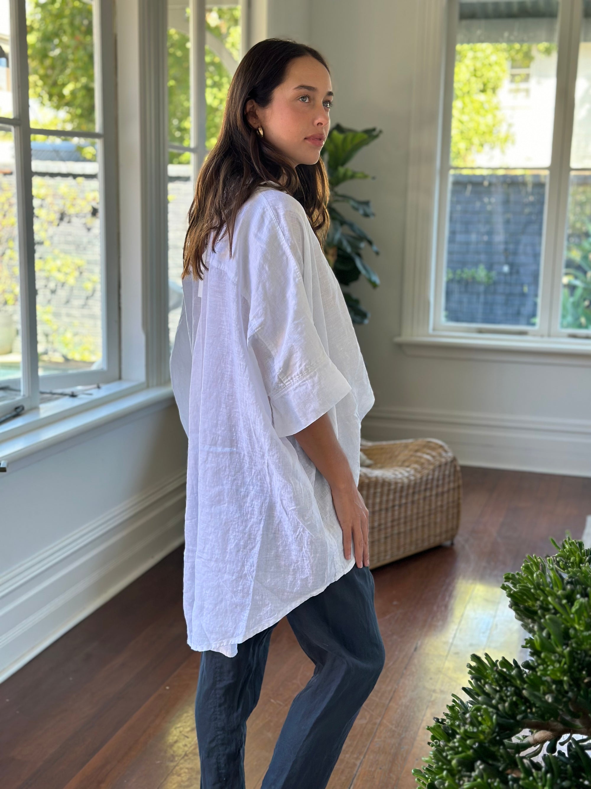 issey shirt - white linen Apparel