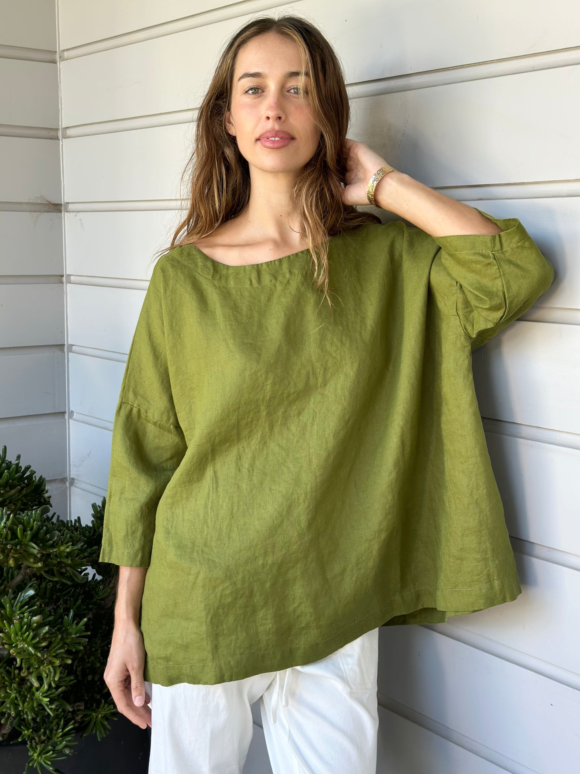 marita top - olive linen Apparel
