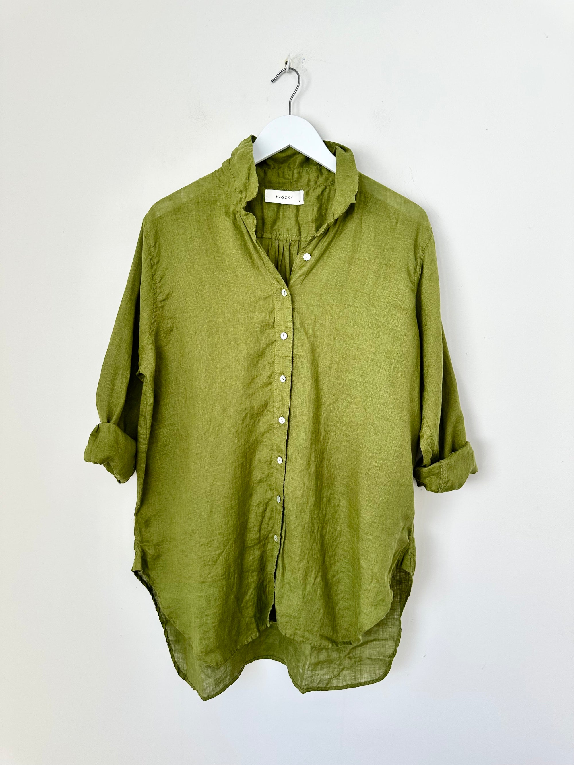 skyla shirt - olive linen Apparel