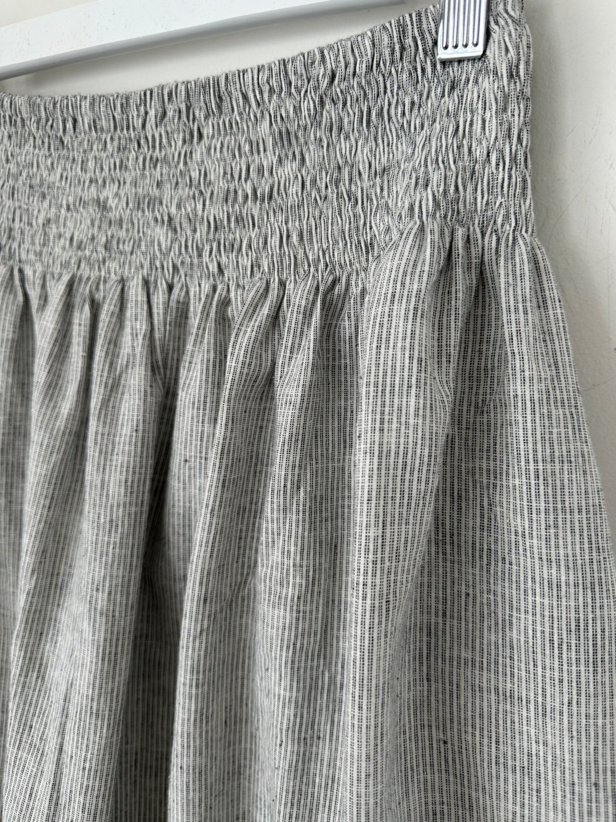 lulu skirt-fine grey stripe hemp Apparel