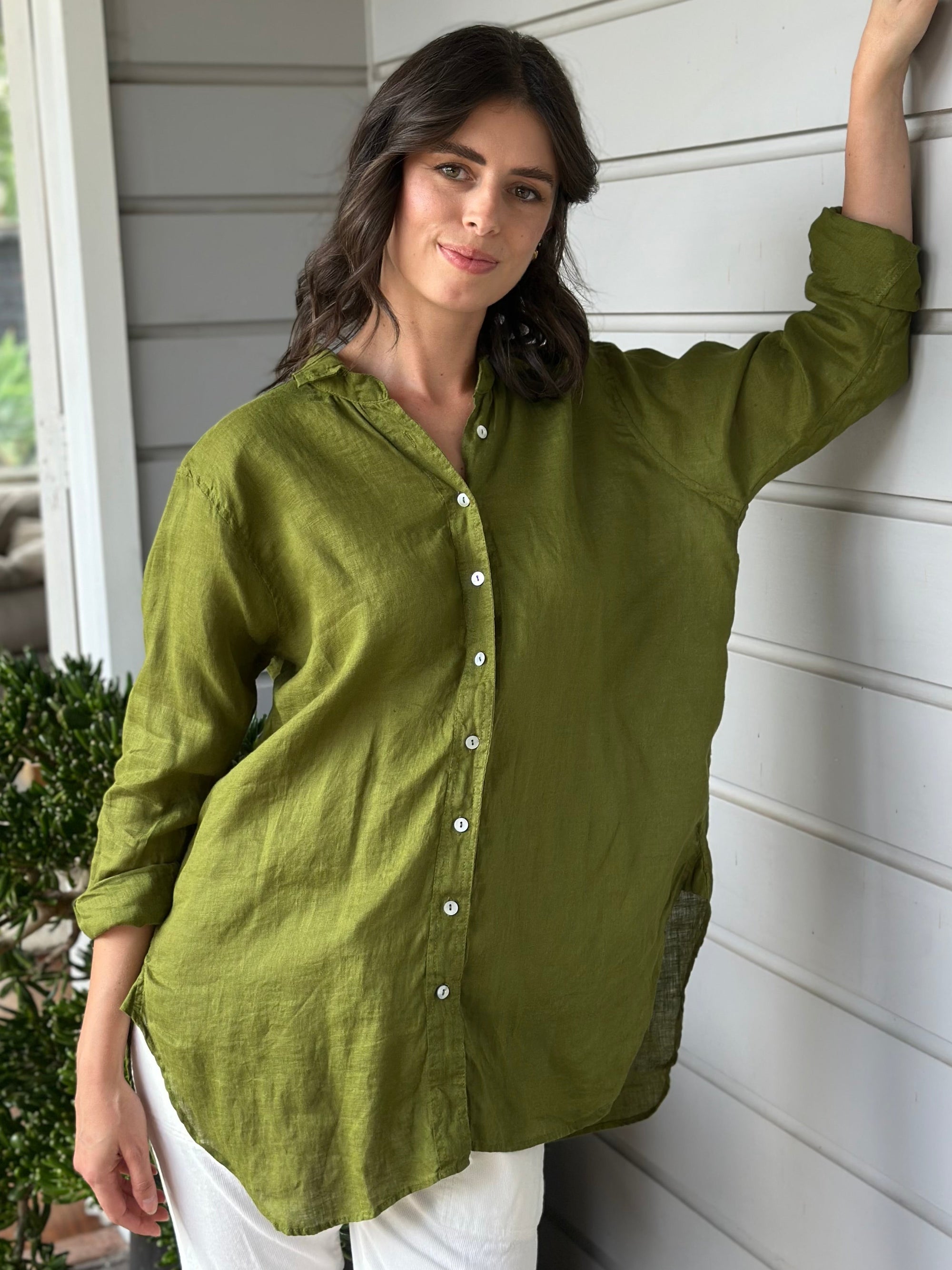 skyla shirt - olive linen Apparel