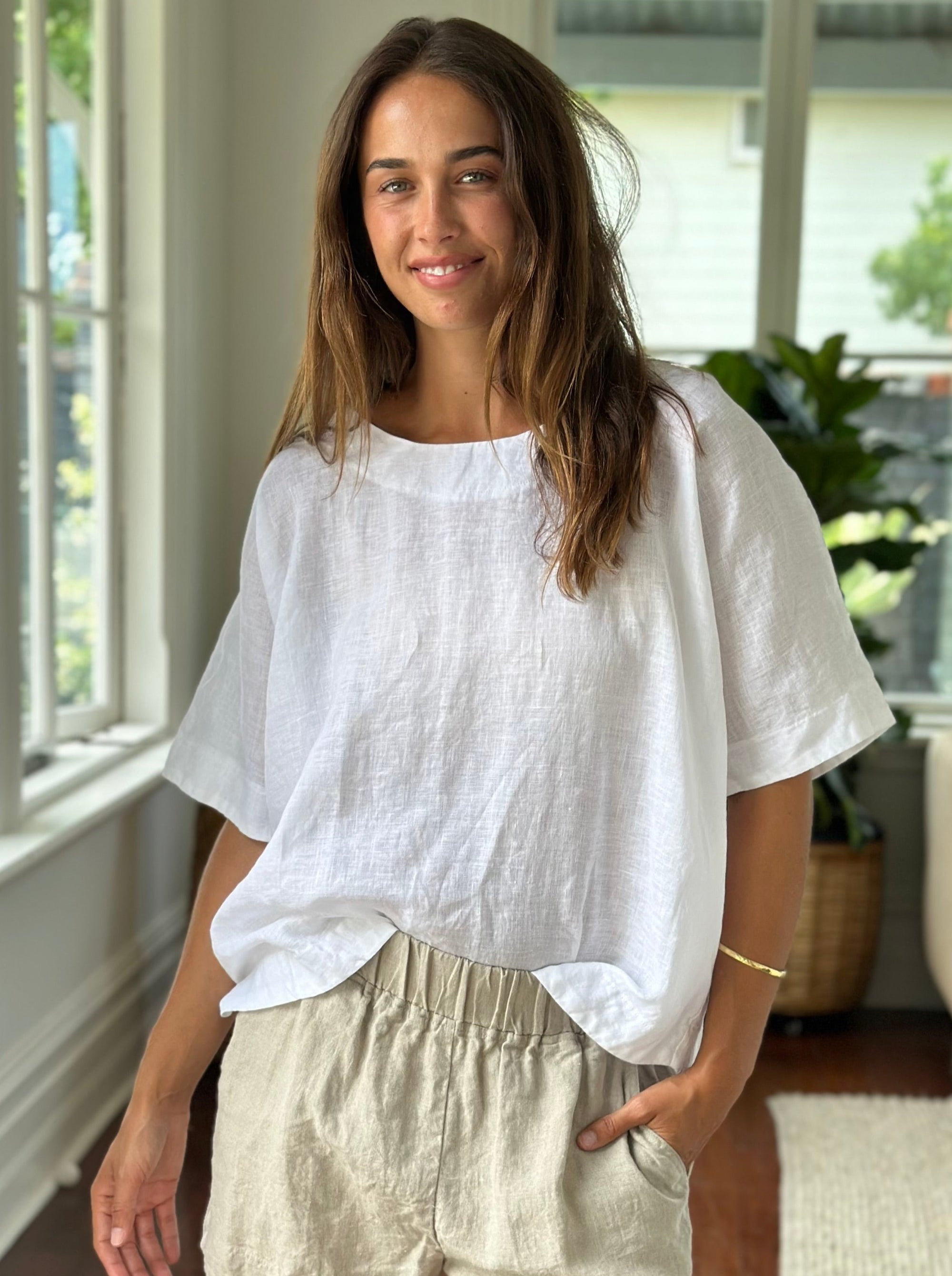 mia top - white linen Apparel
