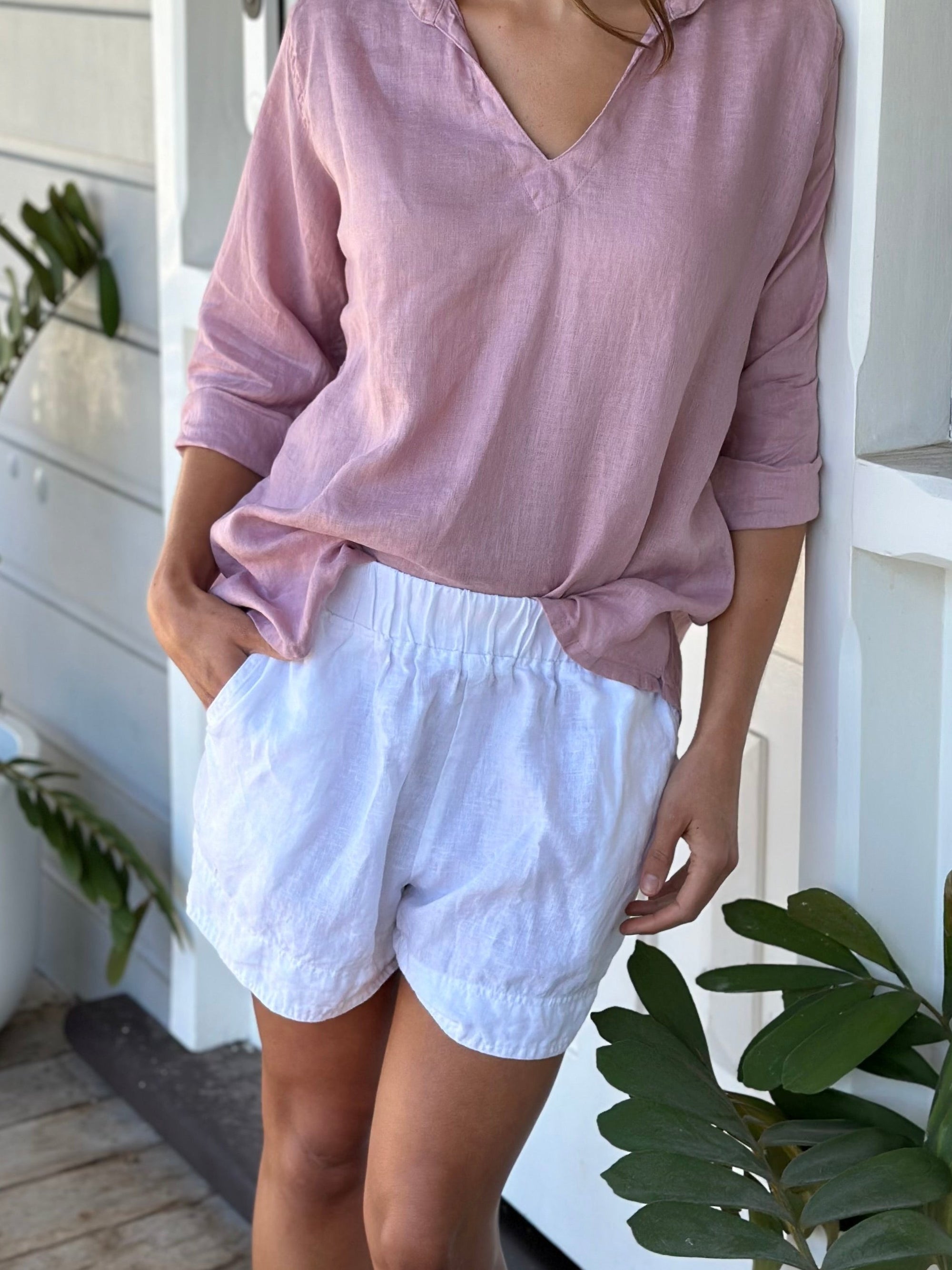 abbey short - white linen Apparel