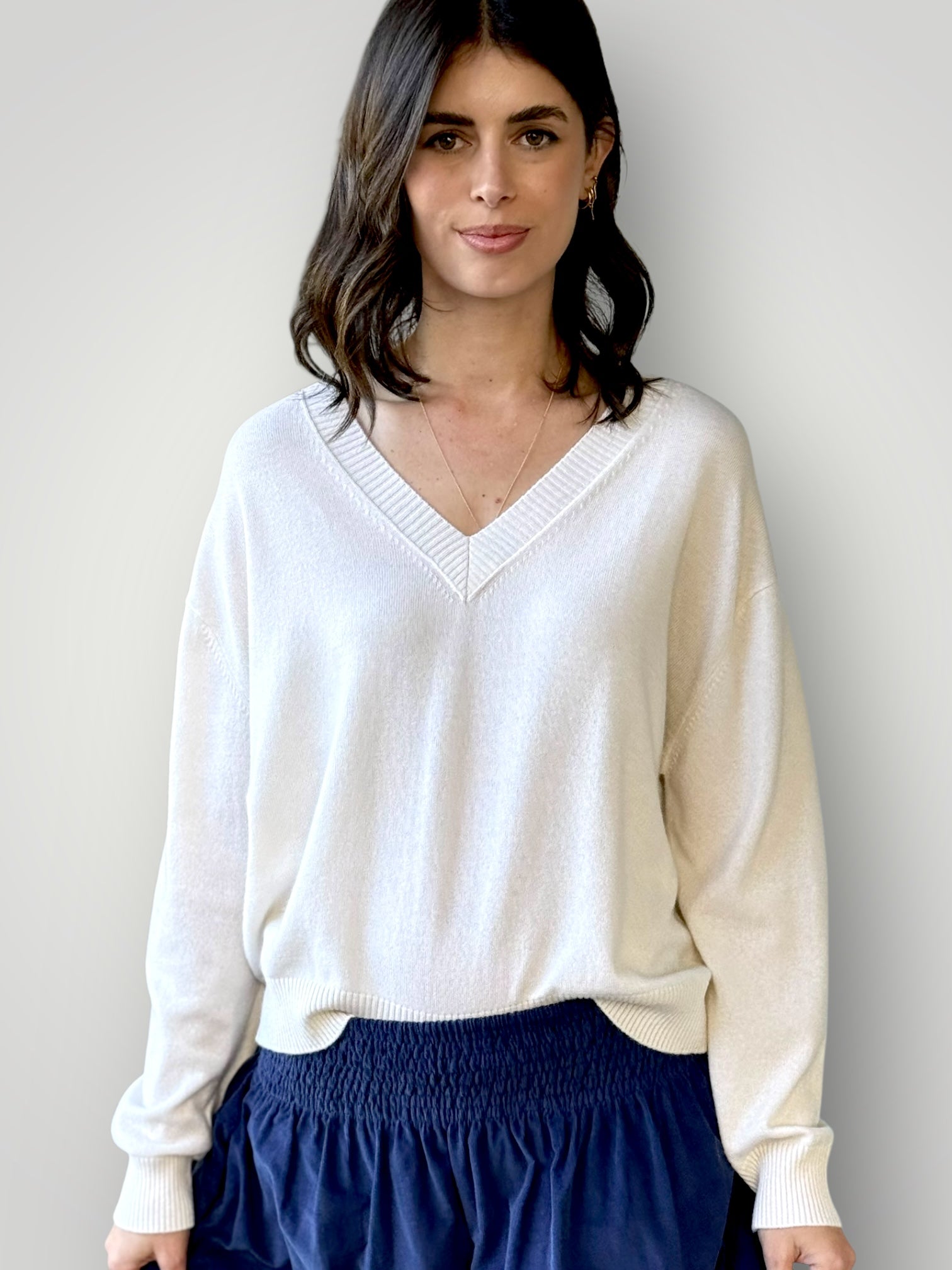 mavis v neck knit-winter white cashmere Apparel
