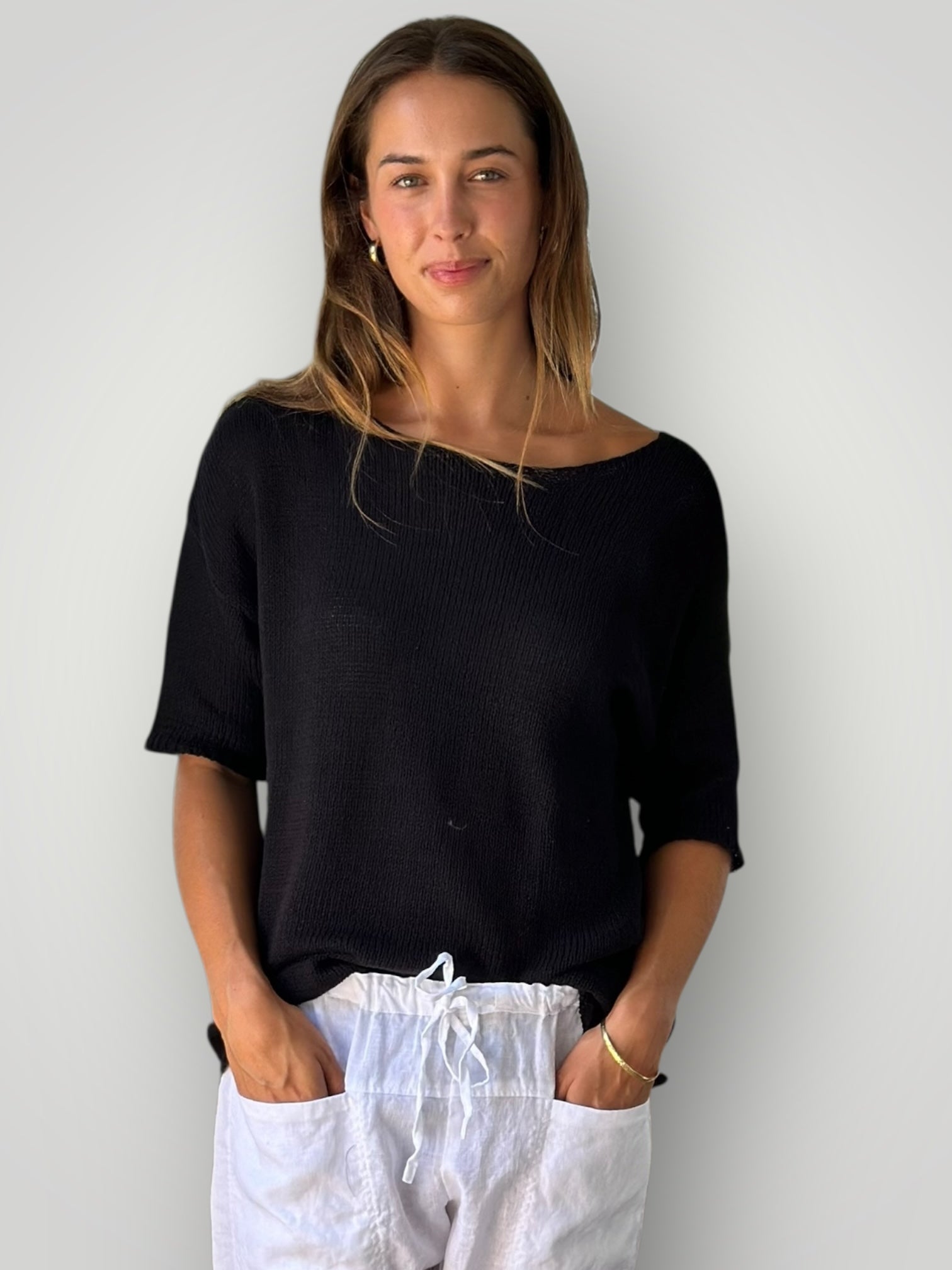 alex top-black cotton knit Apparel