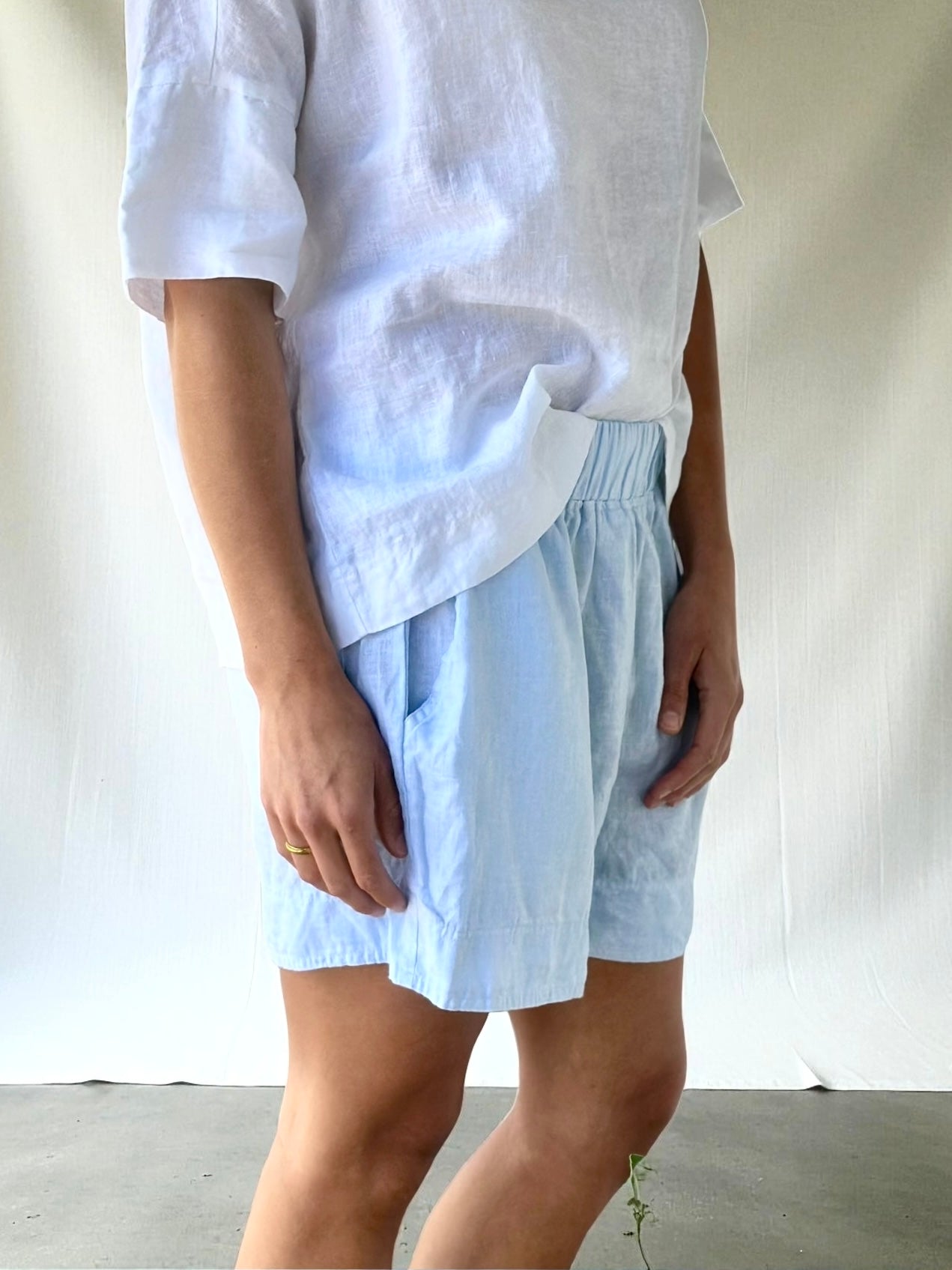 abbey short - soft blue linen Apparel