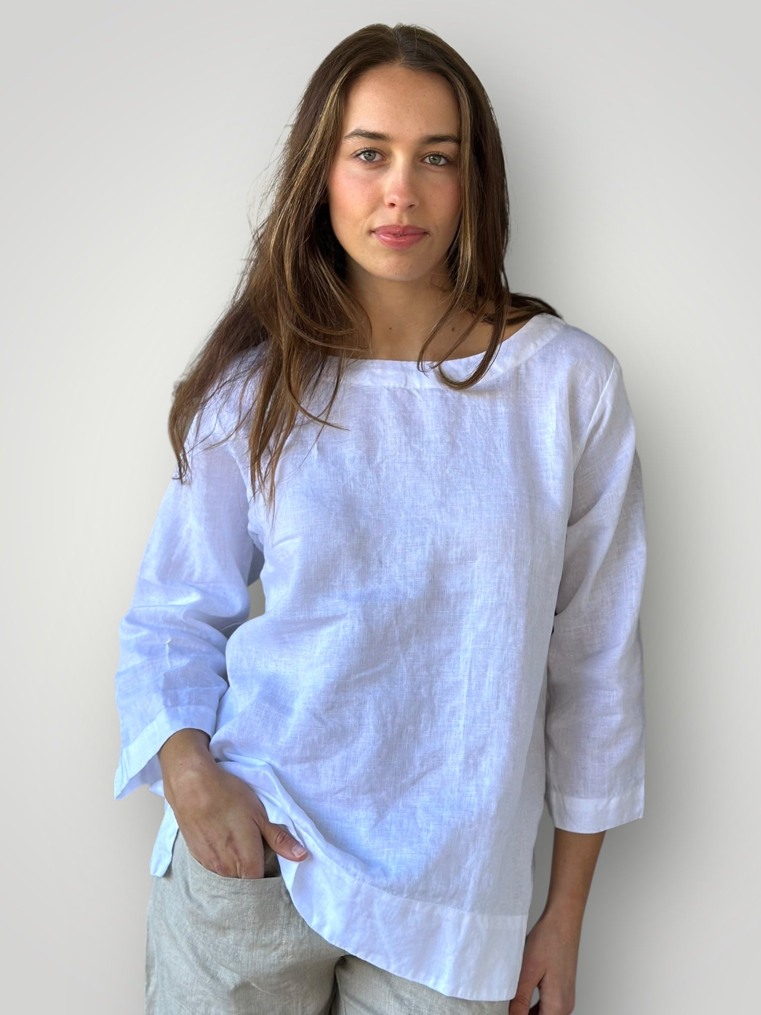 april top-white linen Apparel