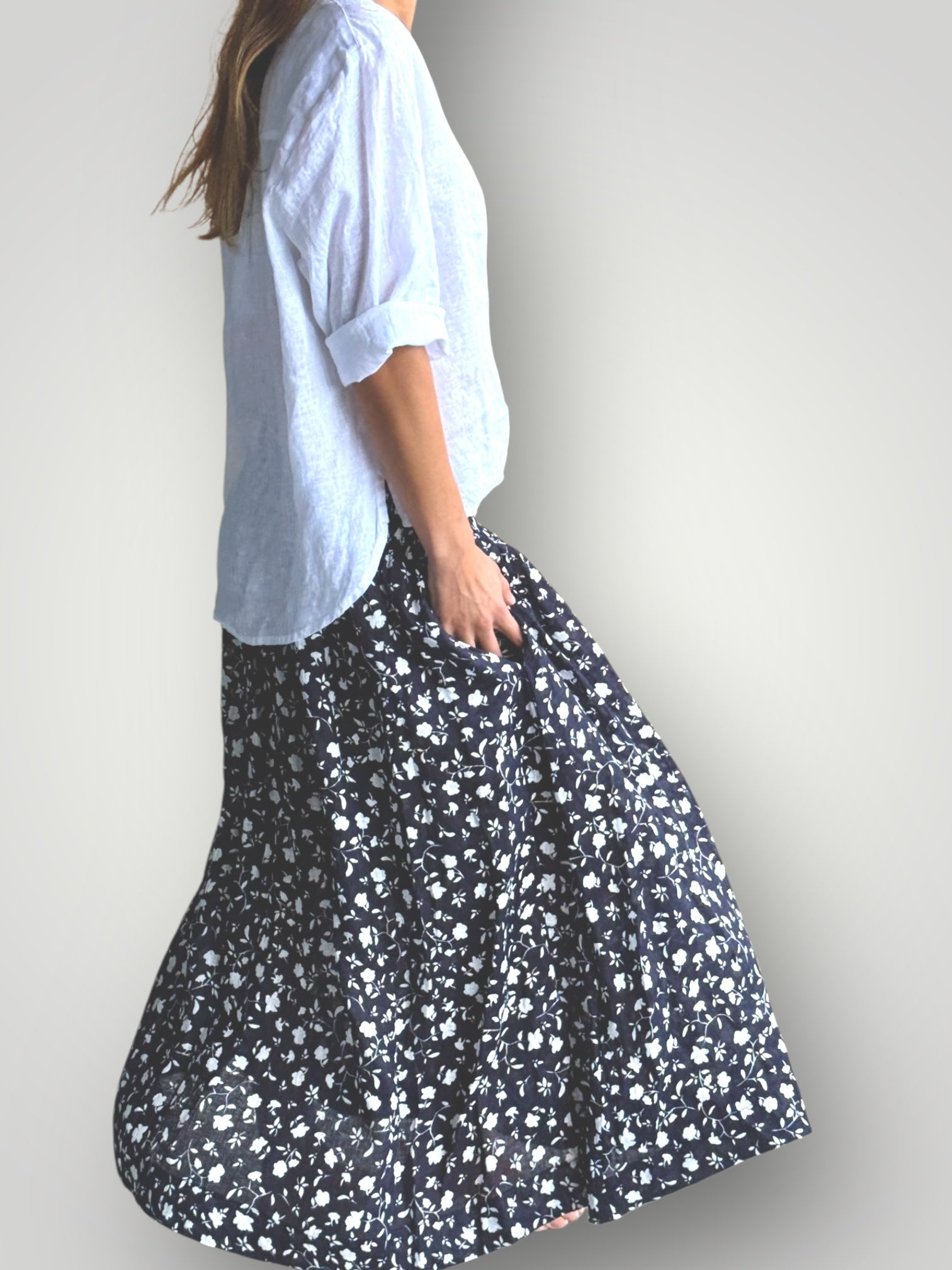 lulu skirt - navy flora linen Apparel