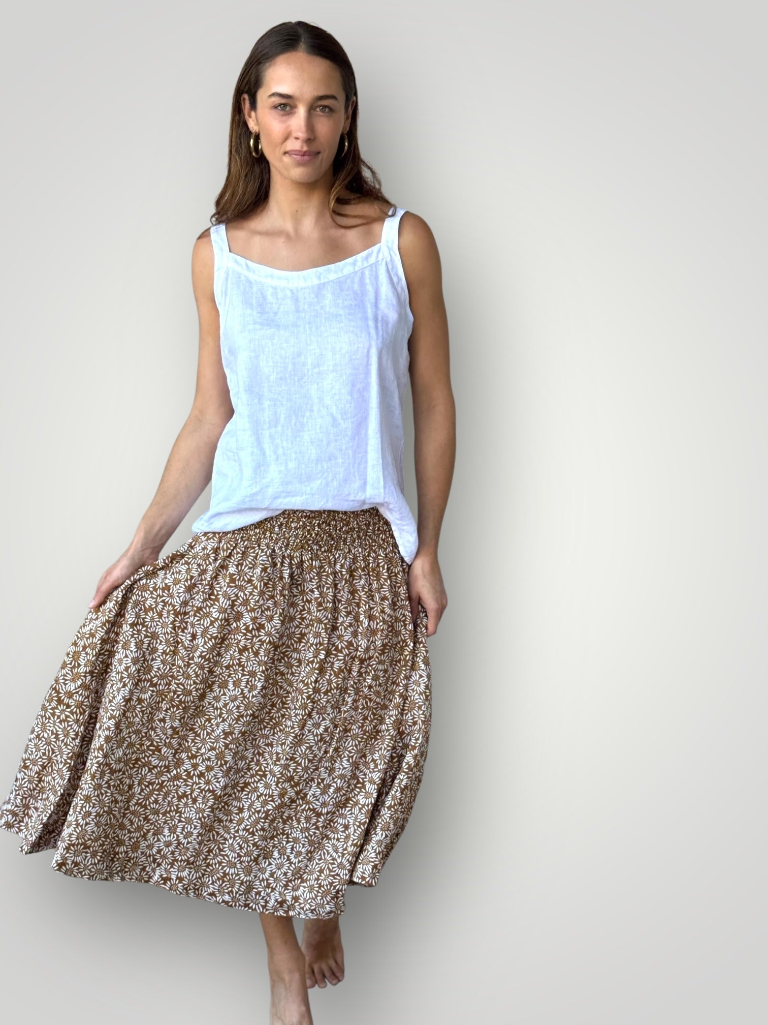 lola skirt - caramel daisy linen Apparel