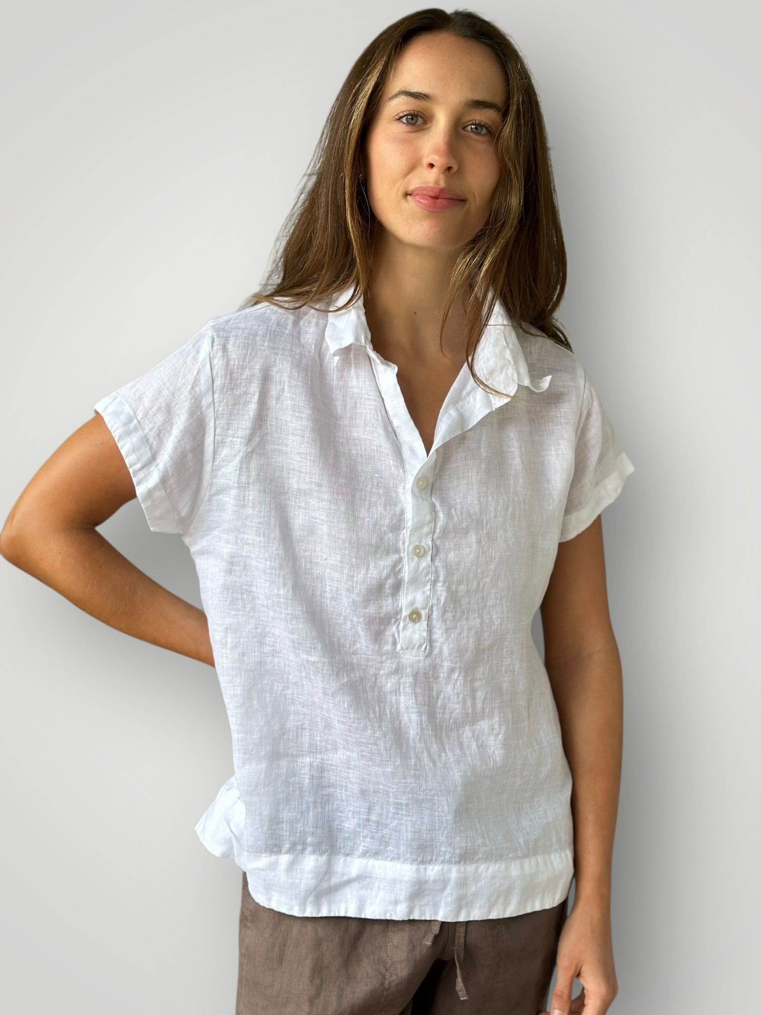 celia top -white linen Apparel