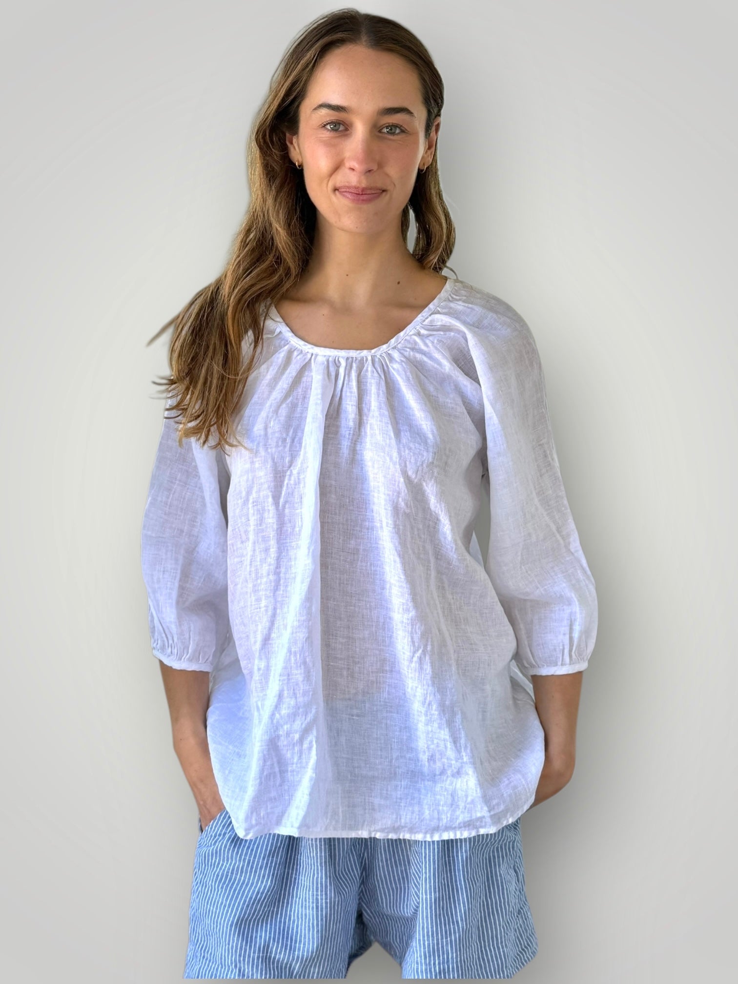 louisa top-white linen Apparel