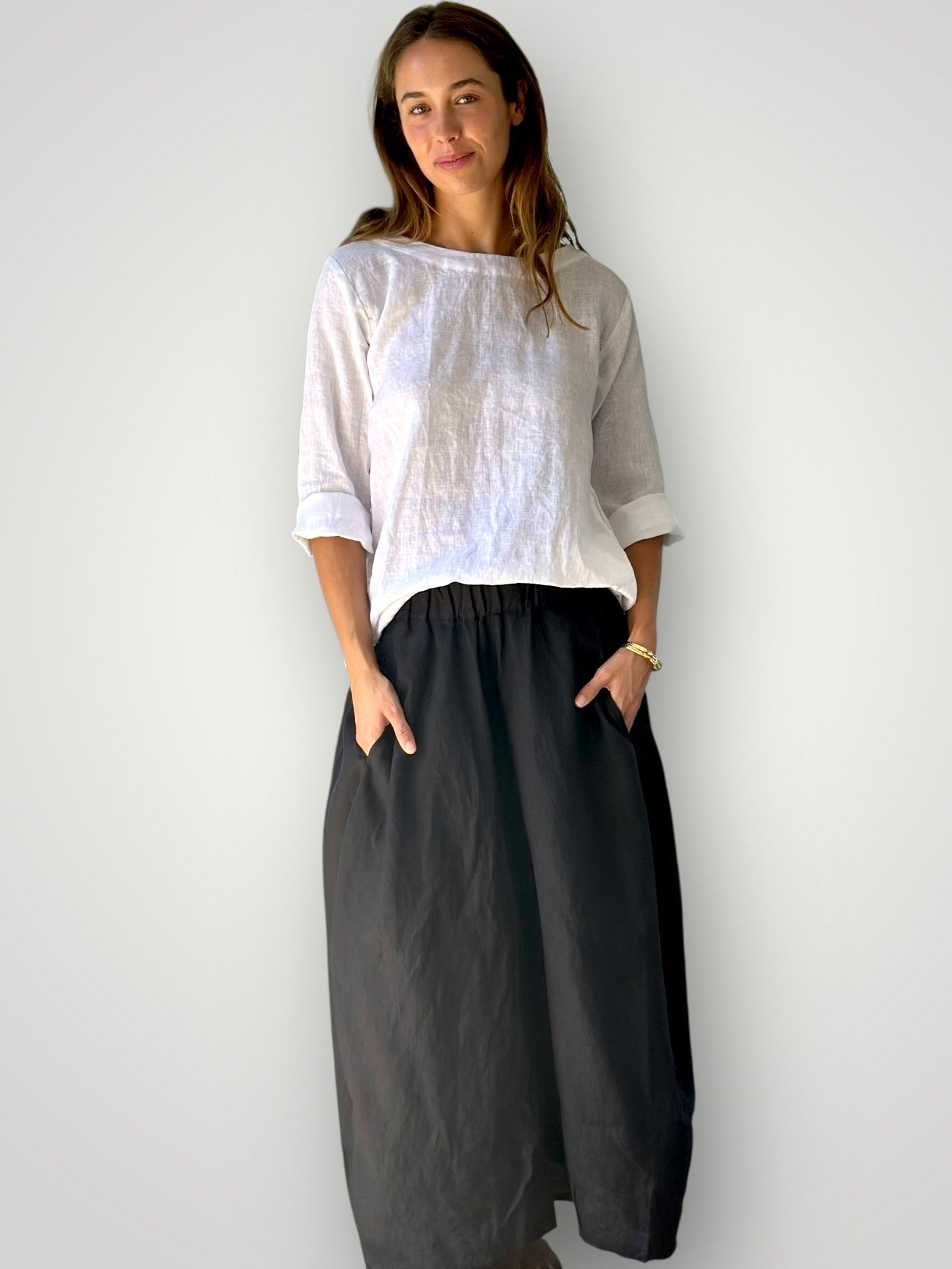 lana skirt - black linen Apparel