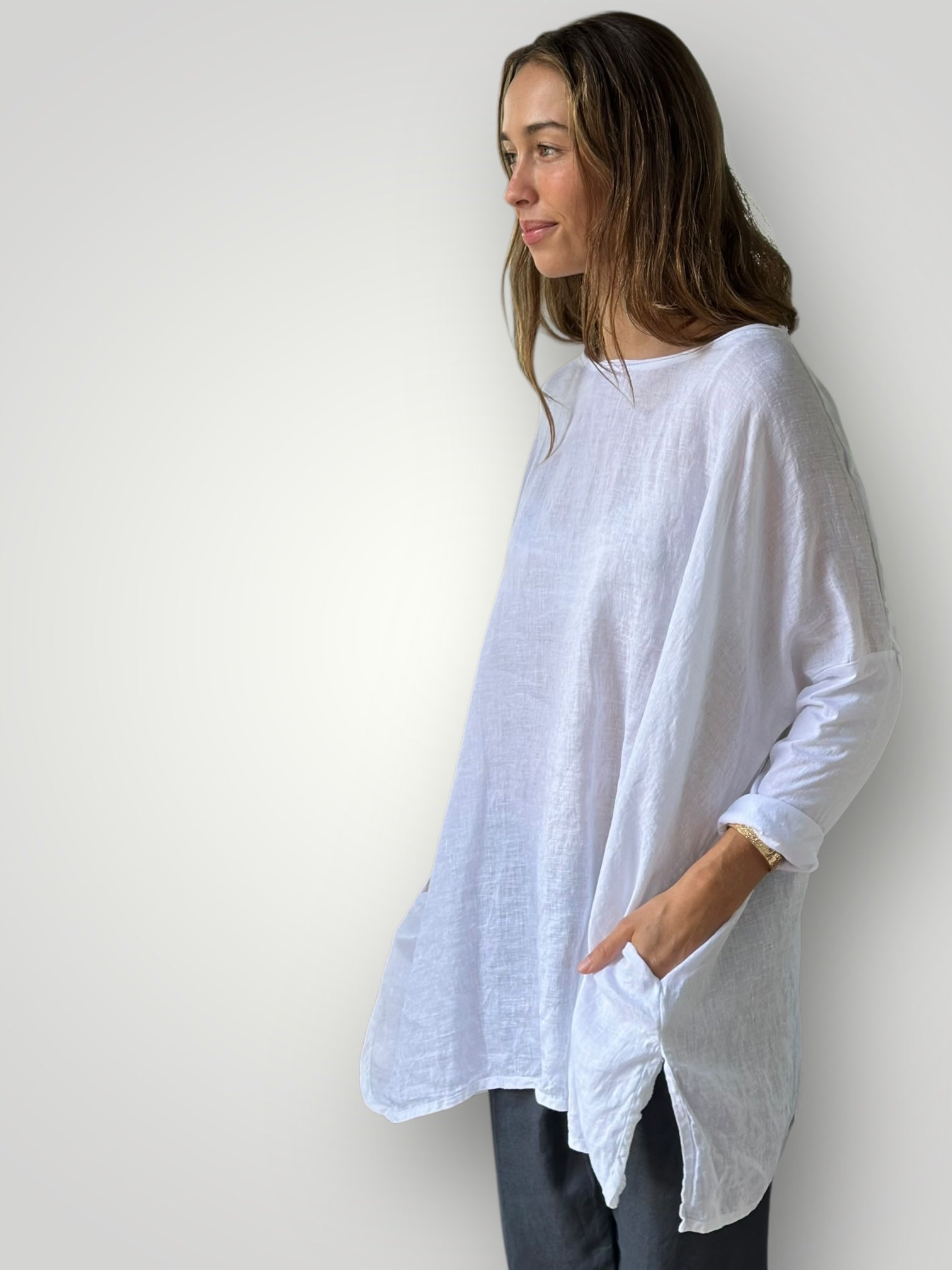 gabriella top-white Apparel