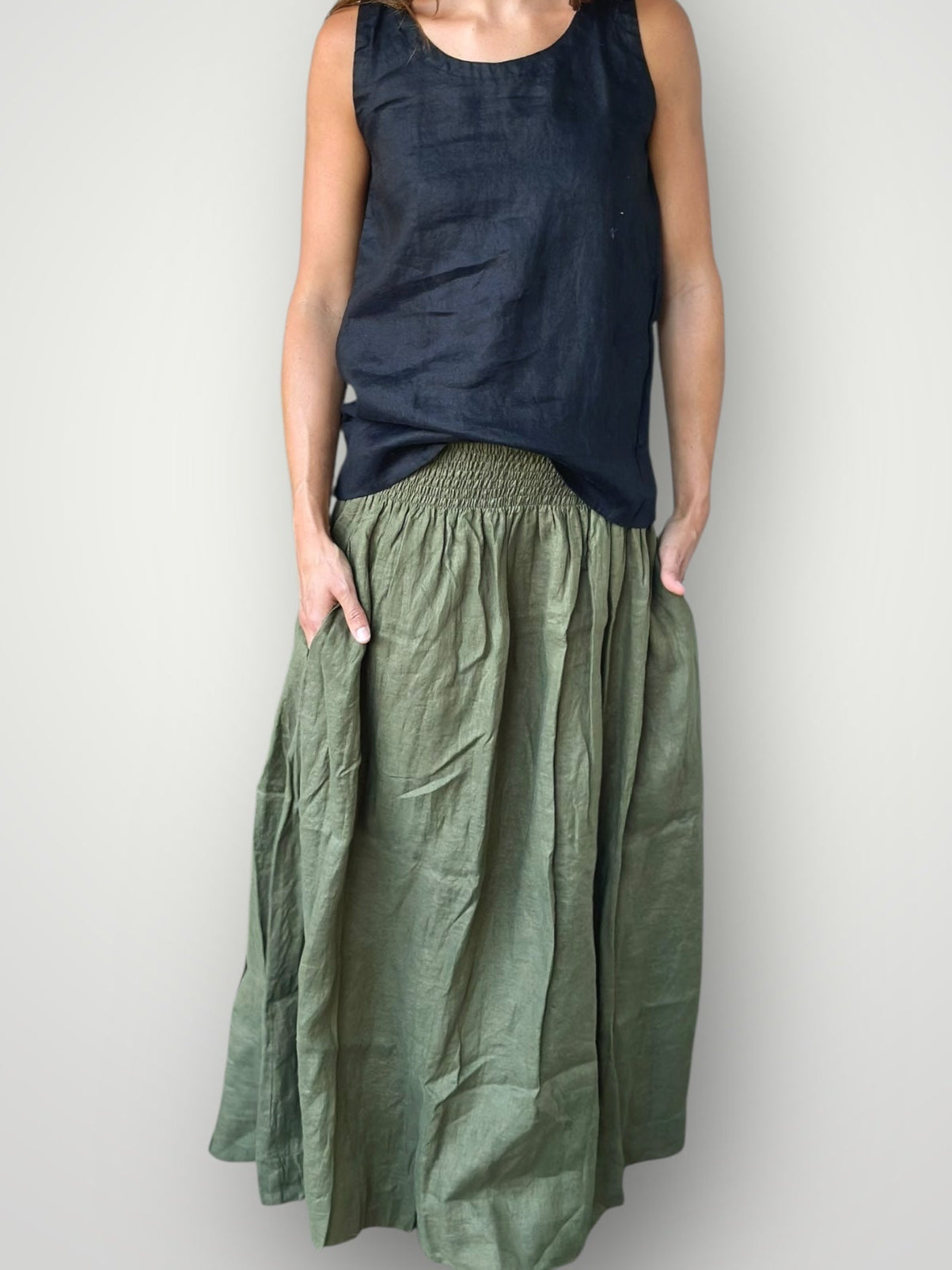 lulu skirt - army linen Apparel