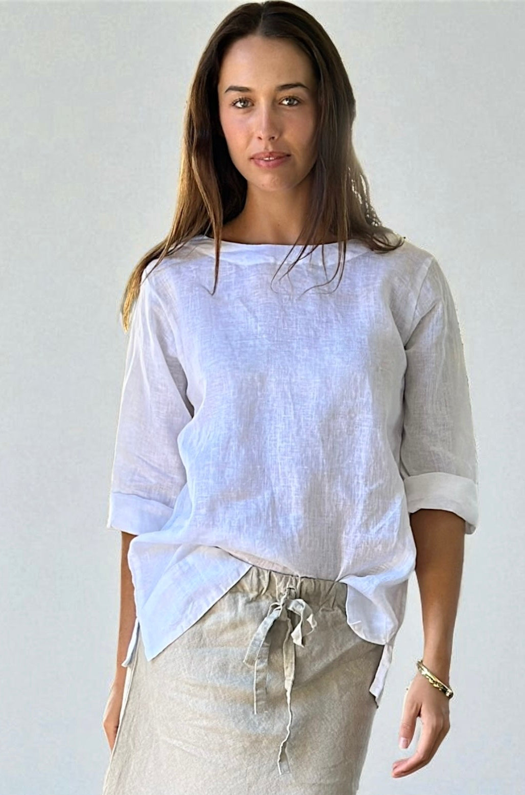 april top-white linen Apparel