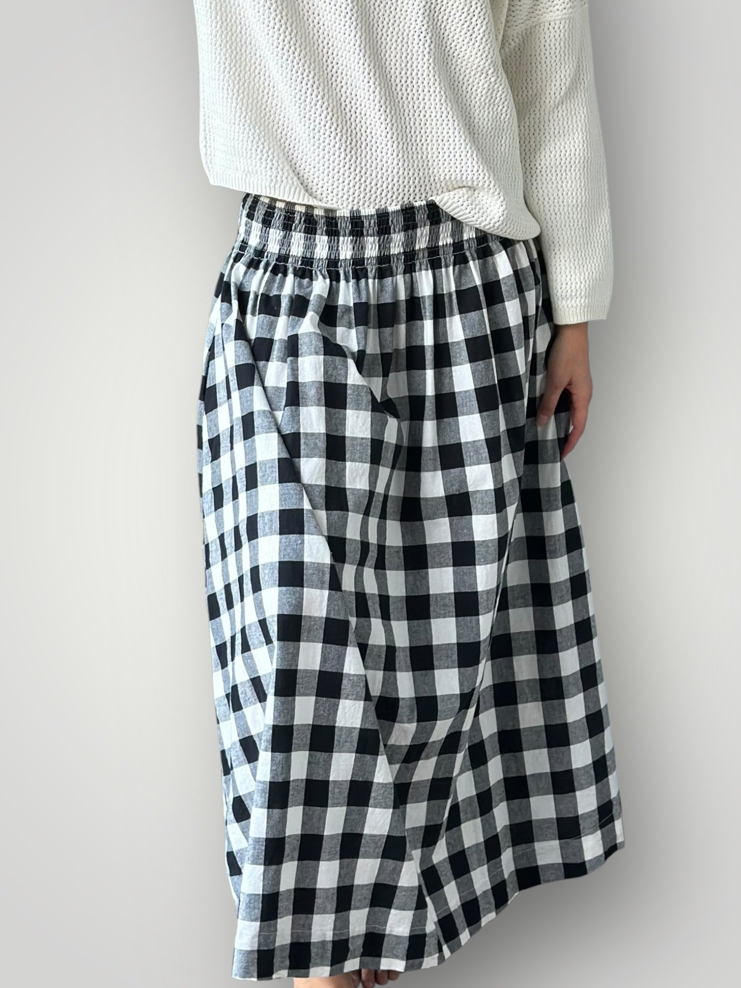 lulu skirt - black check Apparel