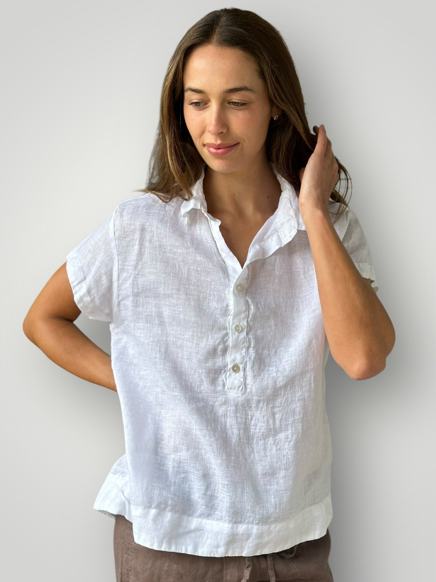celia top -white linen Apparel