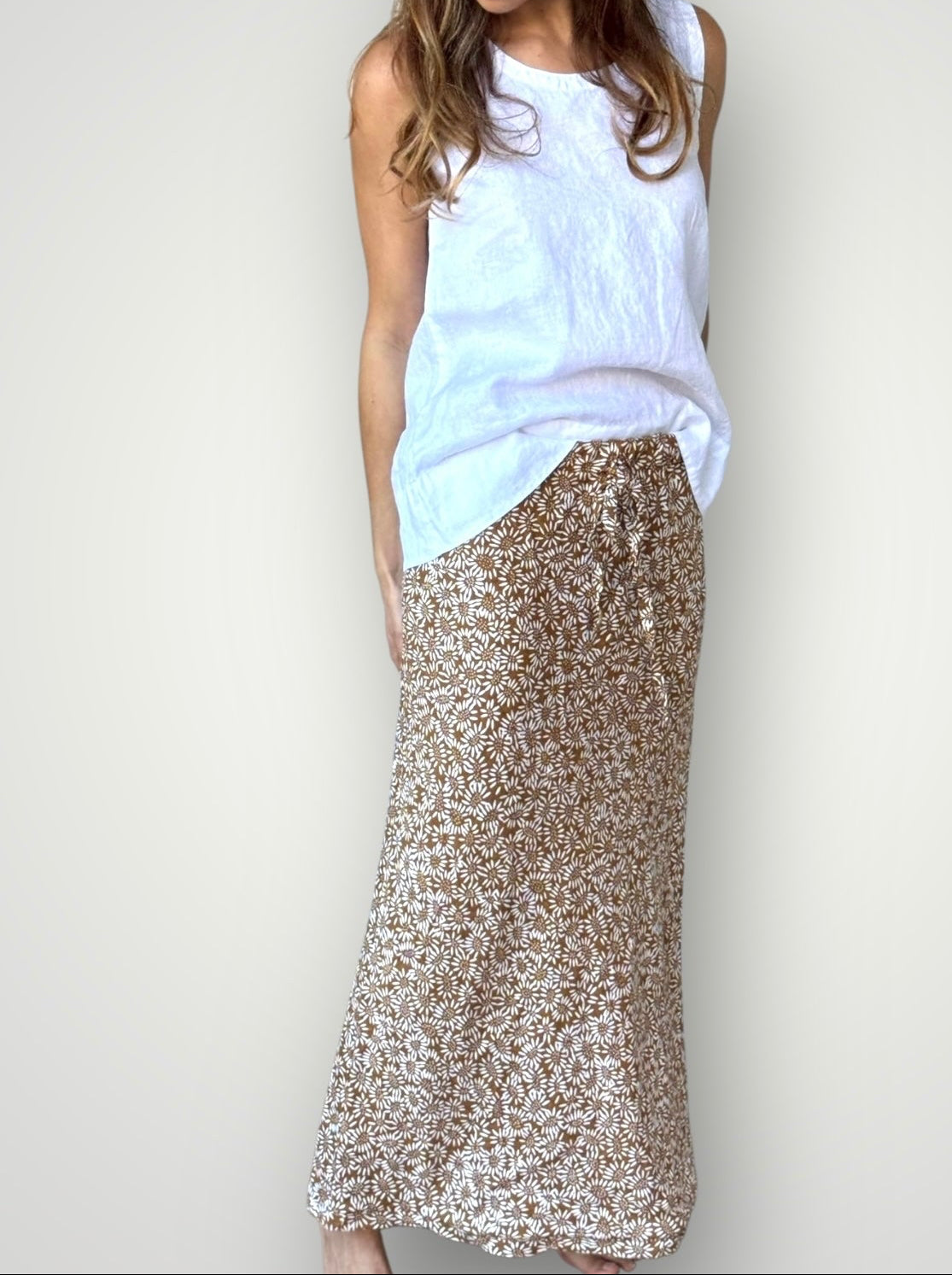 anthea skirt - caramel daisy linen Apparel