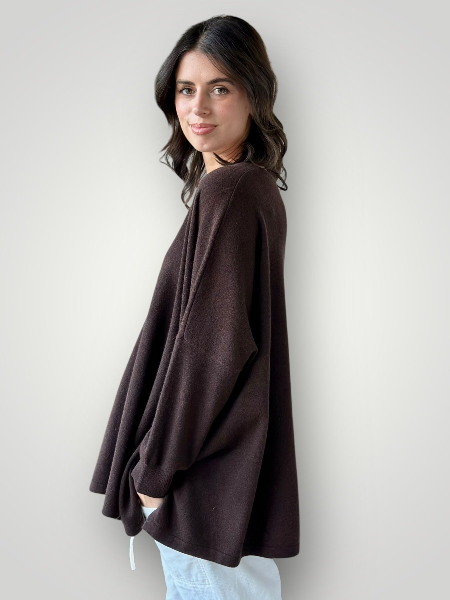 relaxed boyfriend knit -chocolate cashmere Apparel