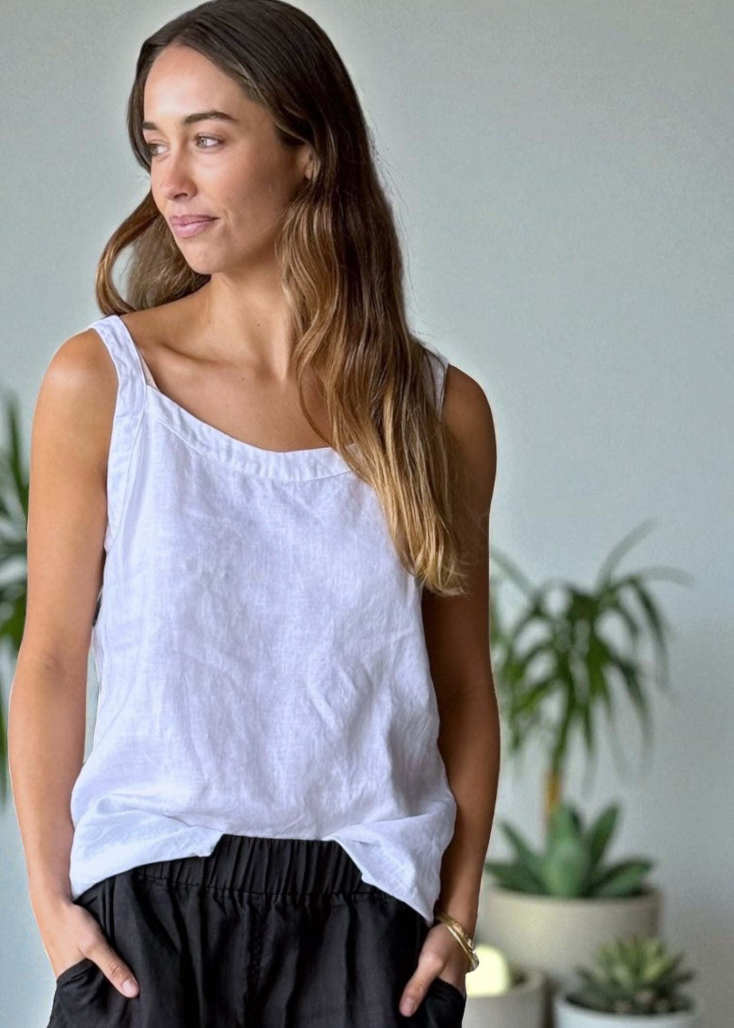 tilly tank - white linen Apparel