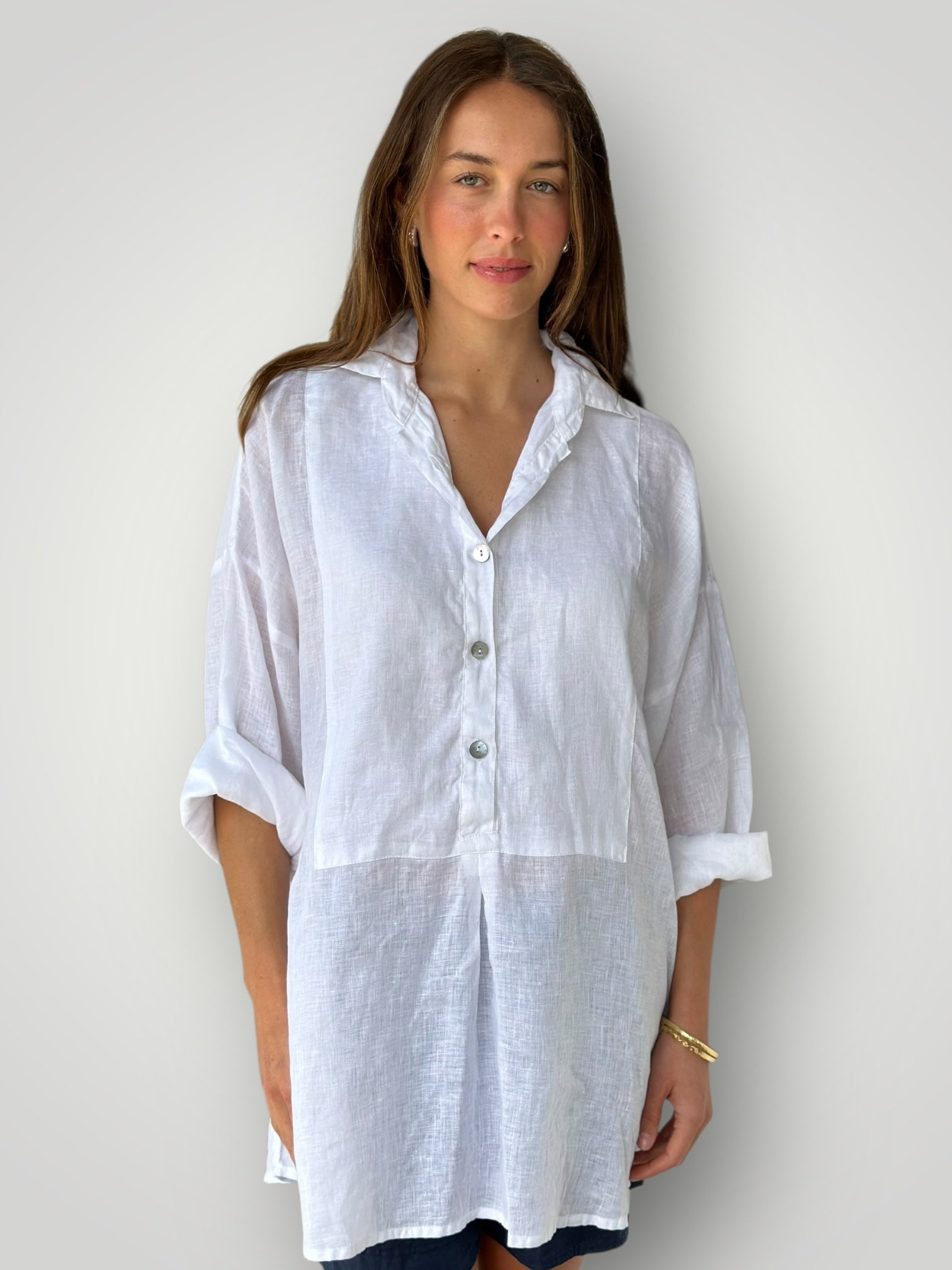 megan shirt-white linen Apparel