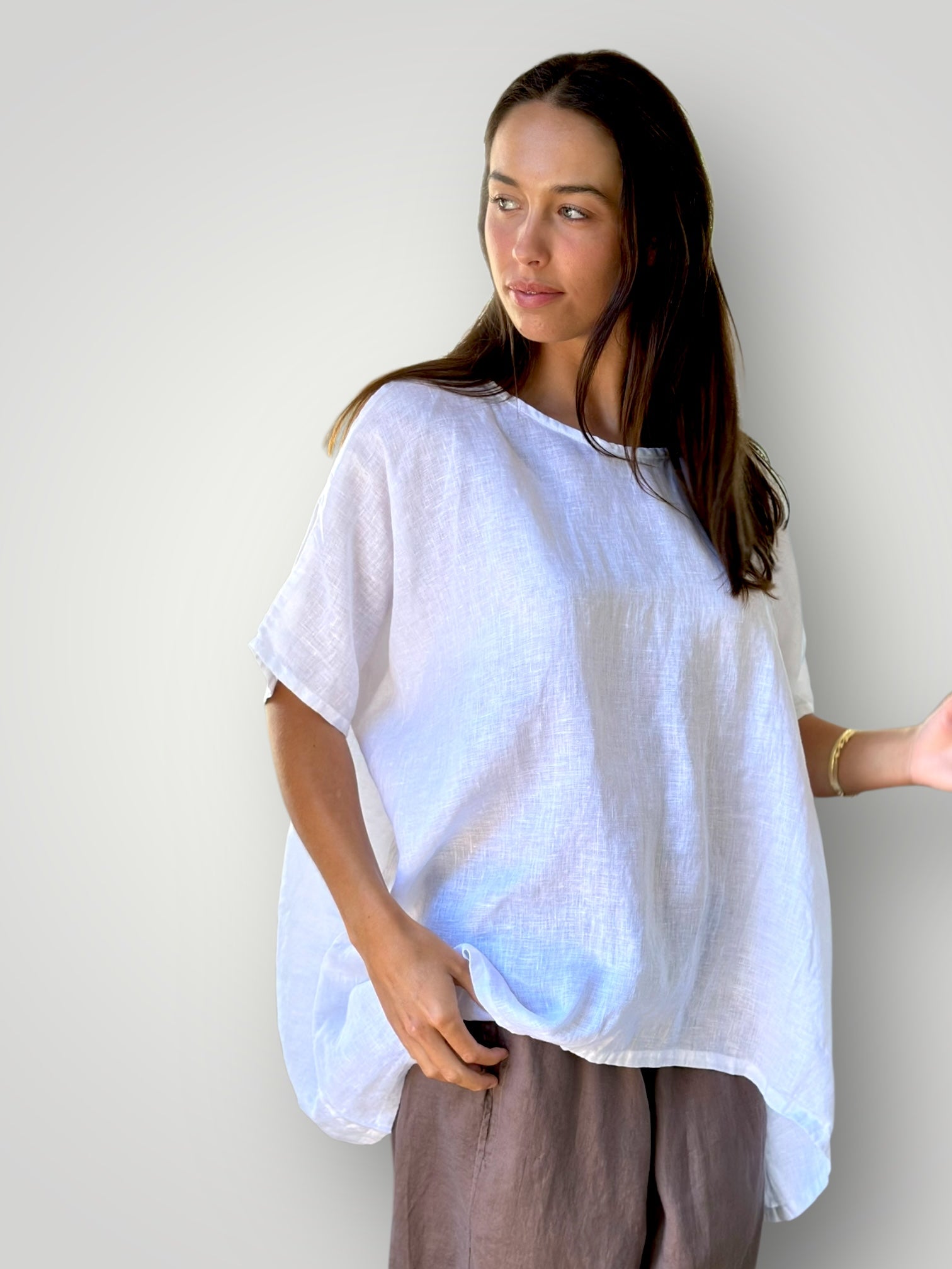 rachael top-white linen Apparel