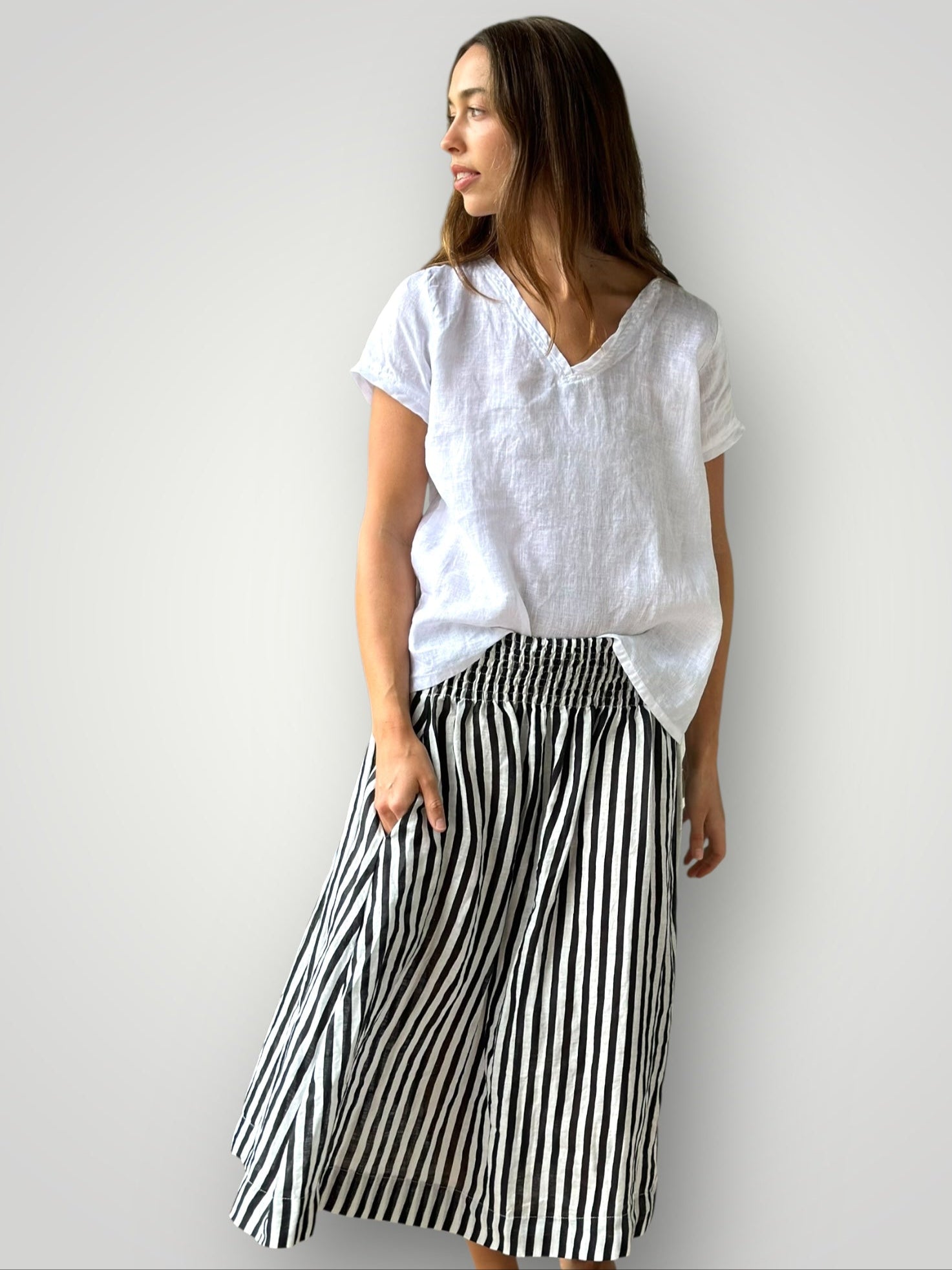 lola skirt-small black stripe linen Apparel