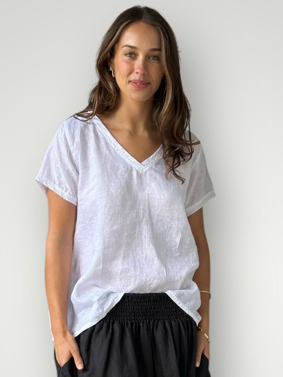 ellie top v neck-white linen Apparel